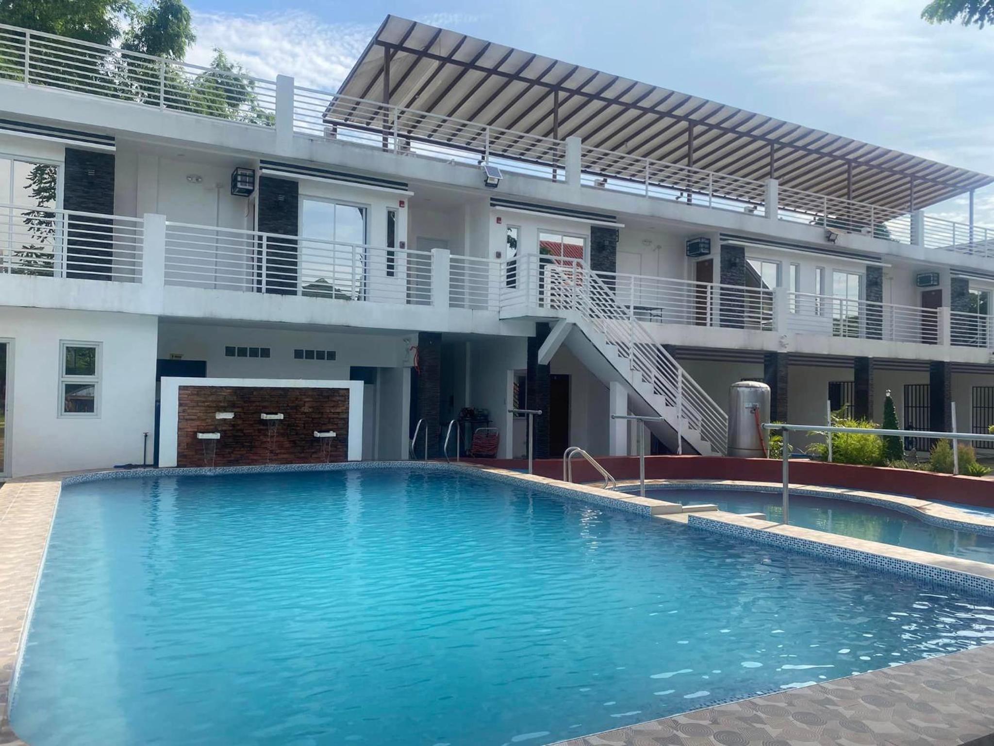 LLANES BANCOLITA'S RESORT - Taal lakeview resort balete view 2