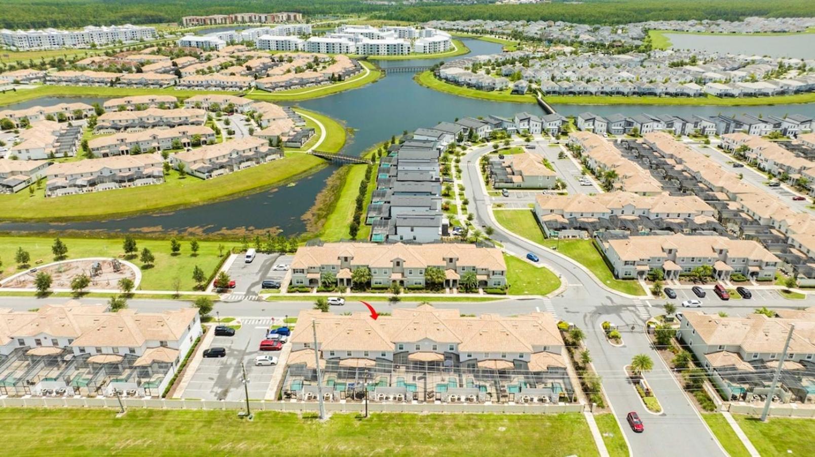 Gorgeus HOUSE Near Disney & FREE water park 4963 view 5