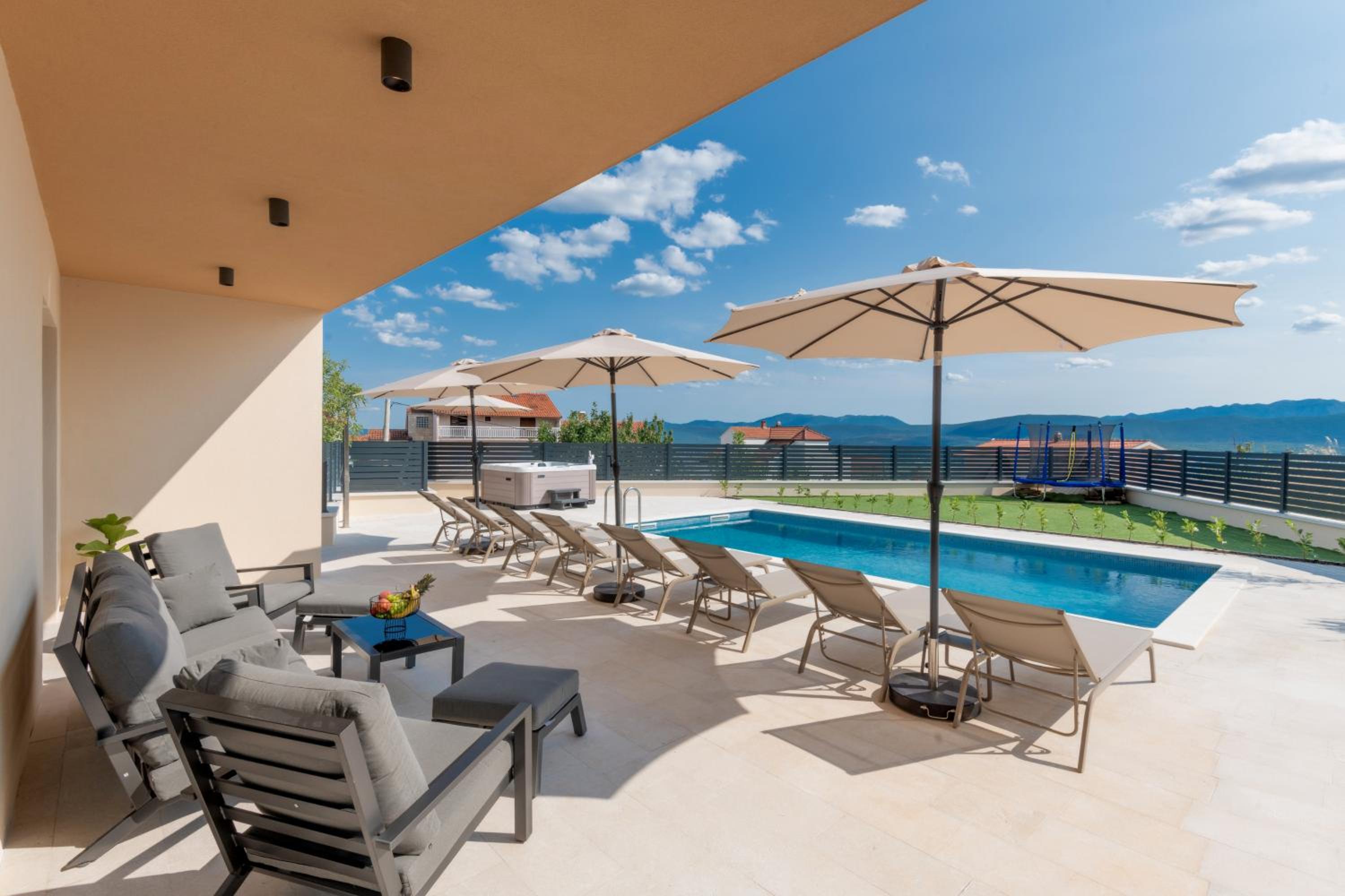 Villa Hills by Iva view 4
