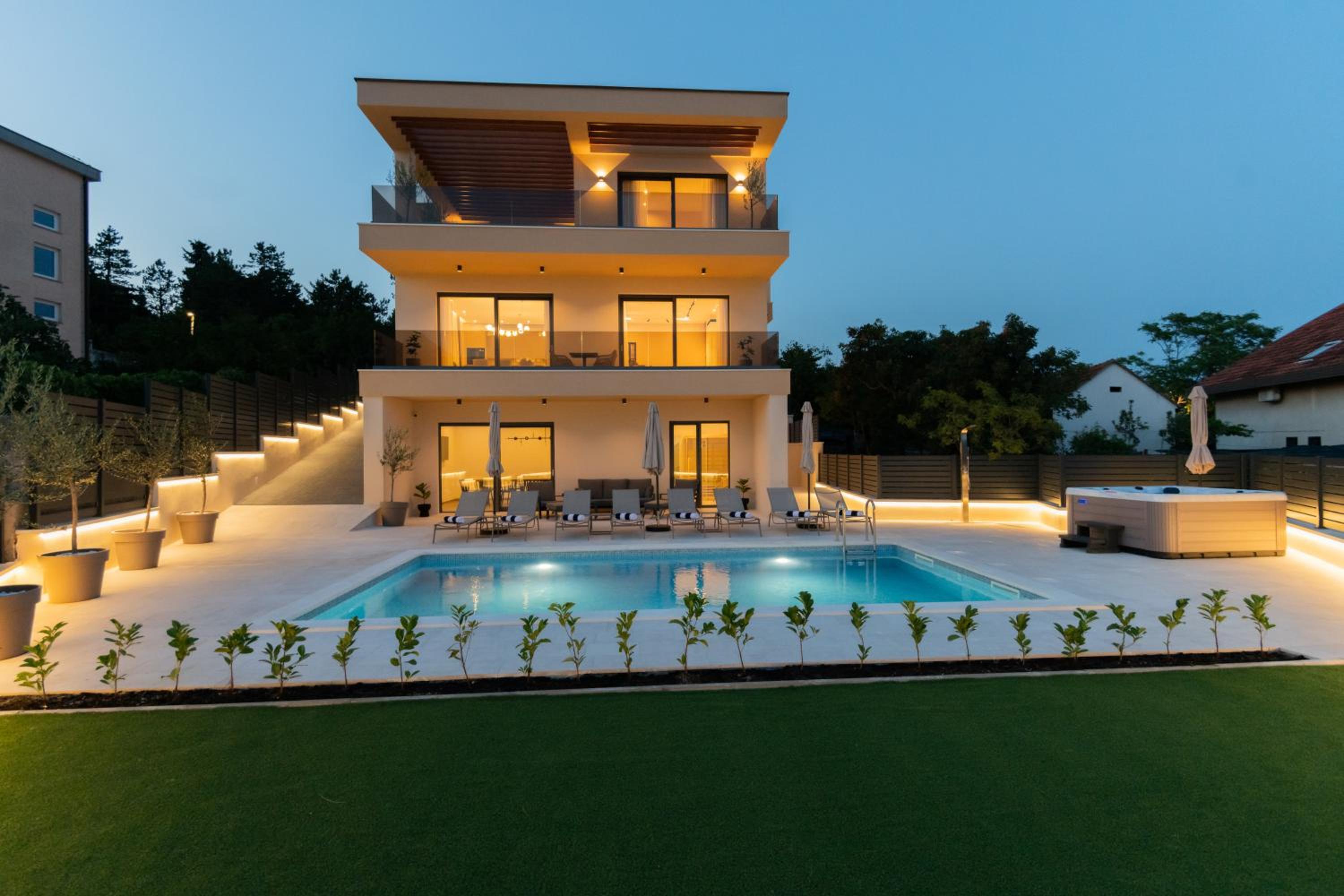 Villa Hills by Iva view 2