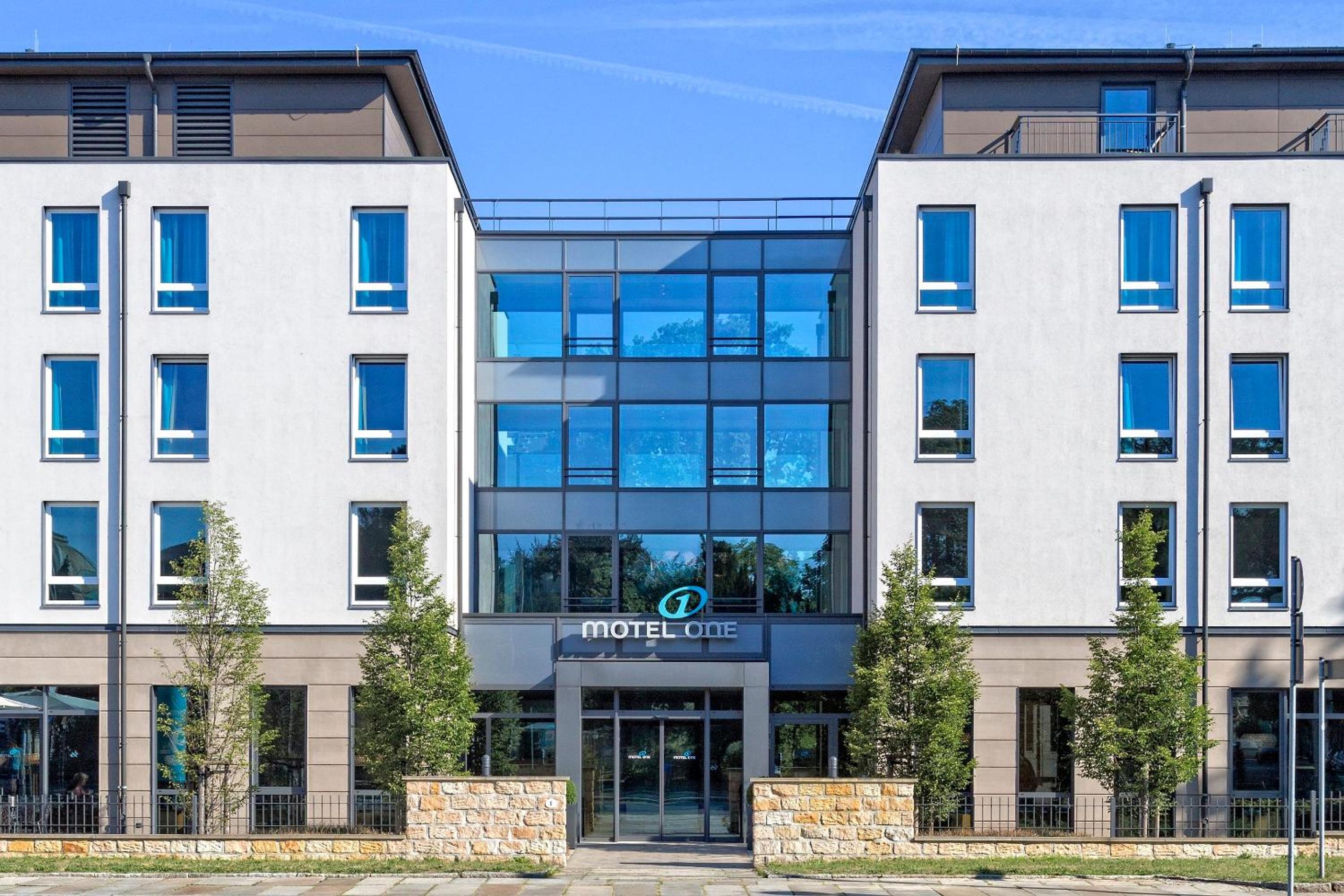 Hotel Motel One Dresden - Palaisplatz - Image 1