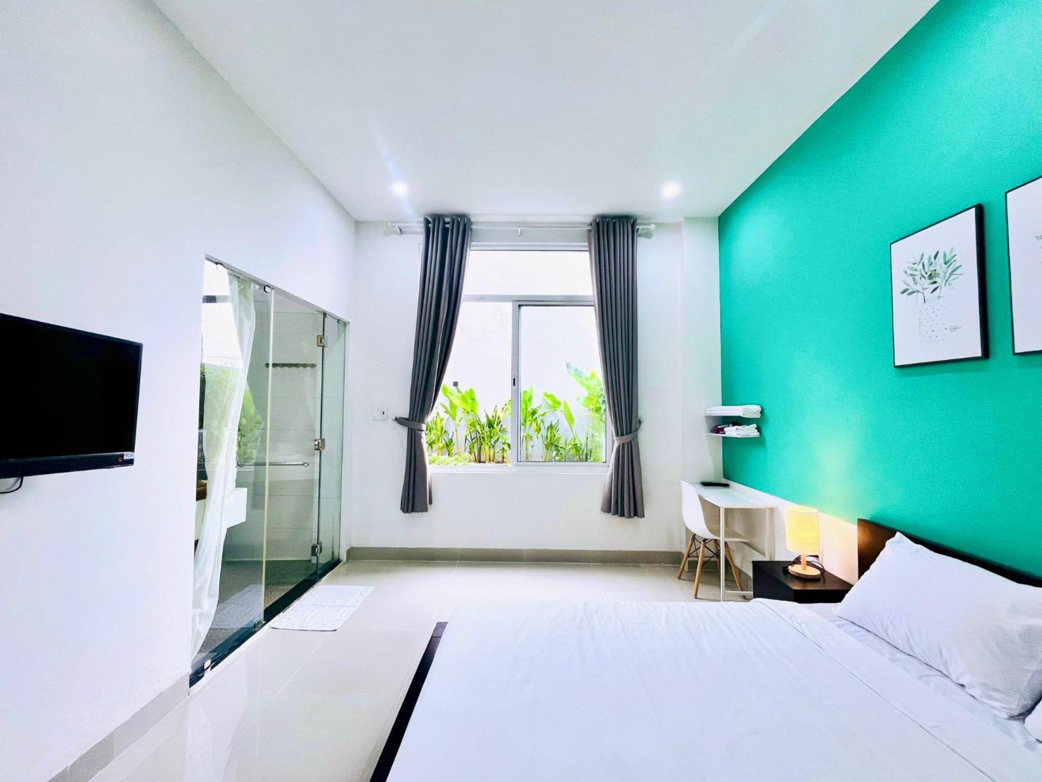 Cam On Beach 4-Bedroom Villa - Private Pool - Free Airport Pickup view 3