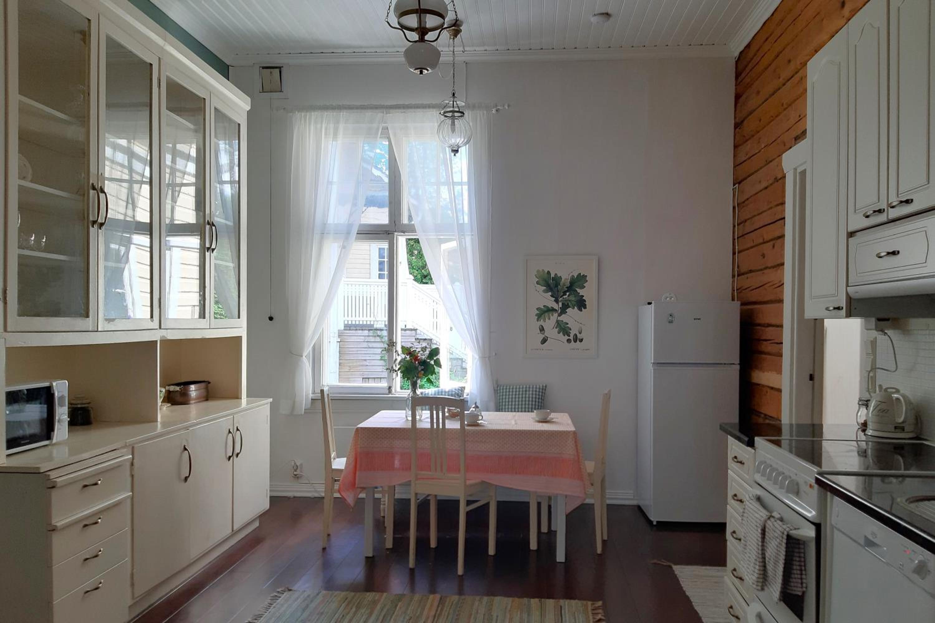 Old Wooden House apartment in central Tammisaari