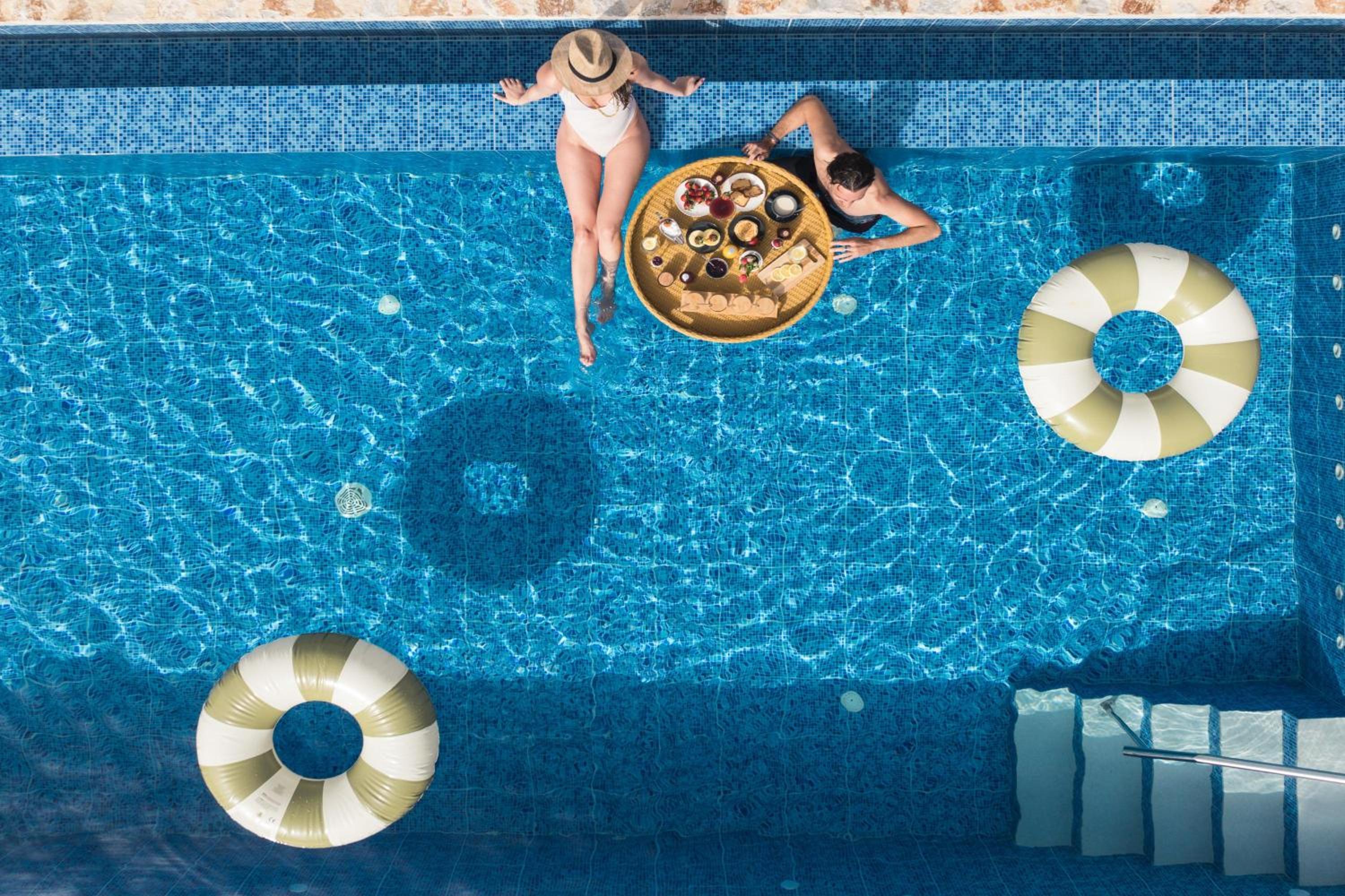 Oinolithos Luxury Villas