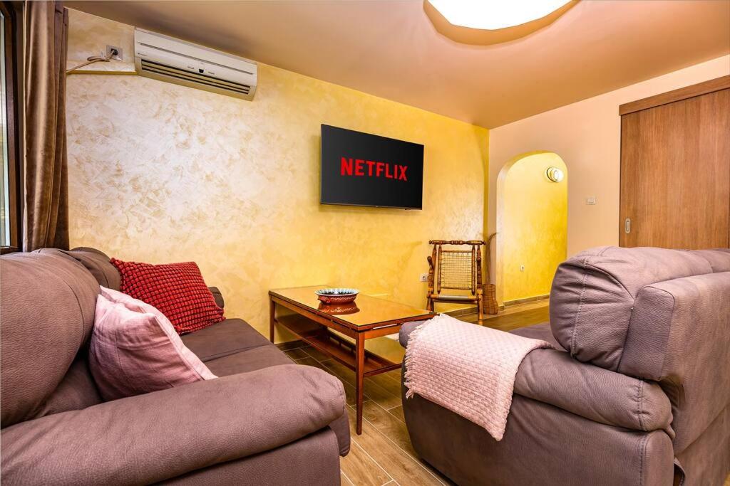 Central Park Apartment Dragan Tsankov