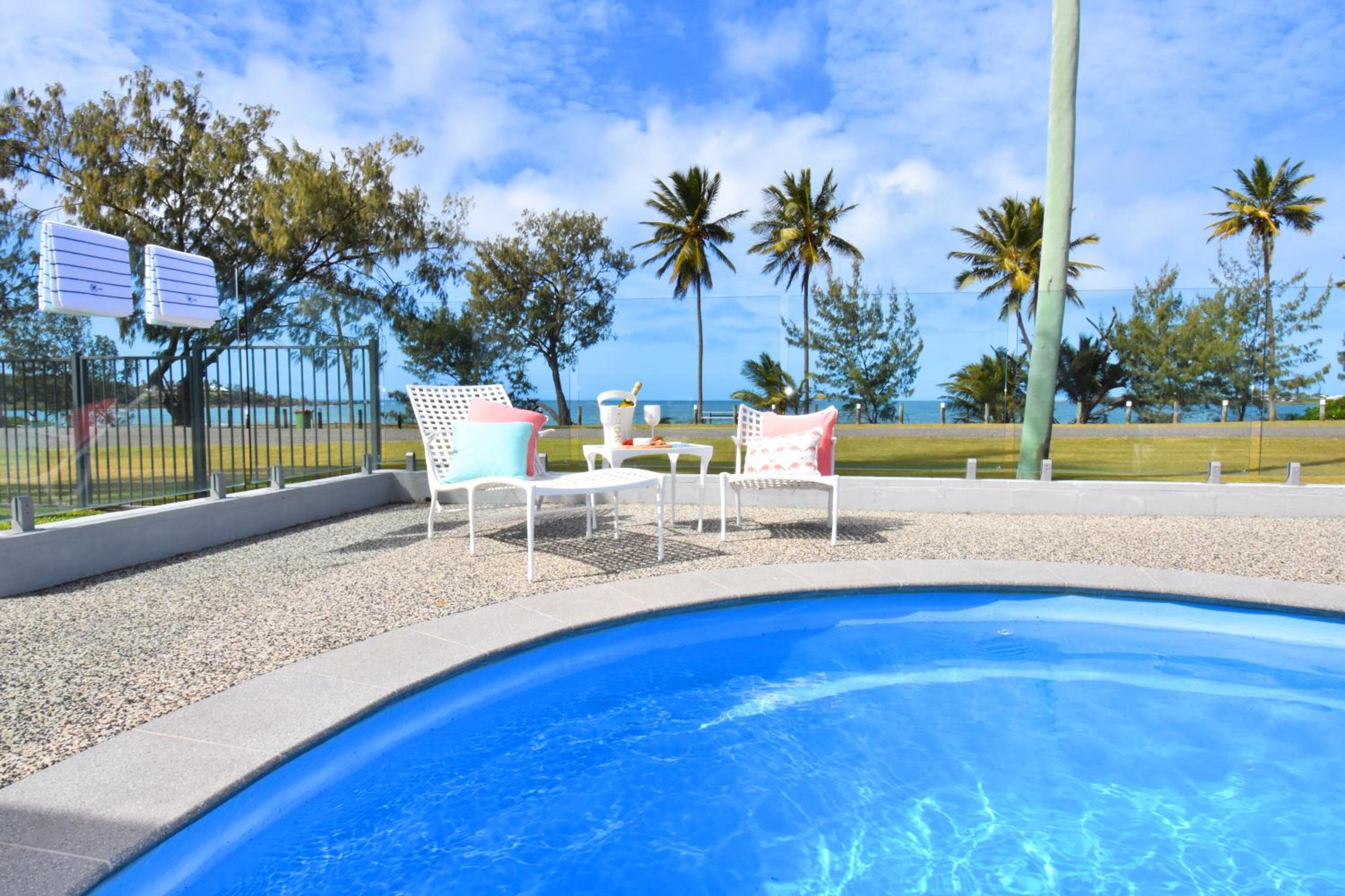 Iluka Palms