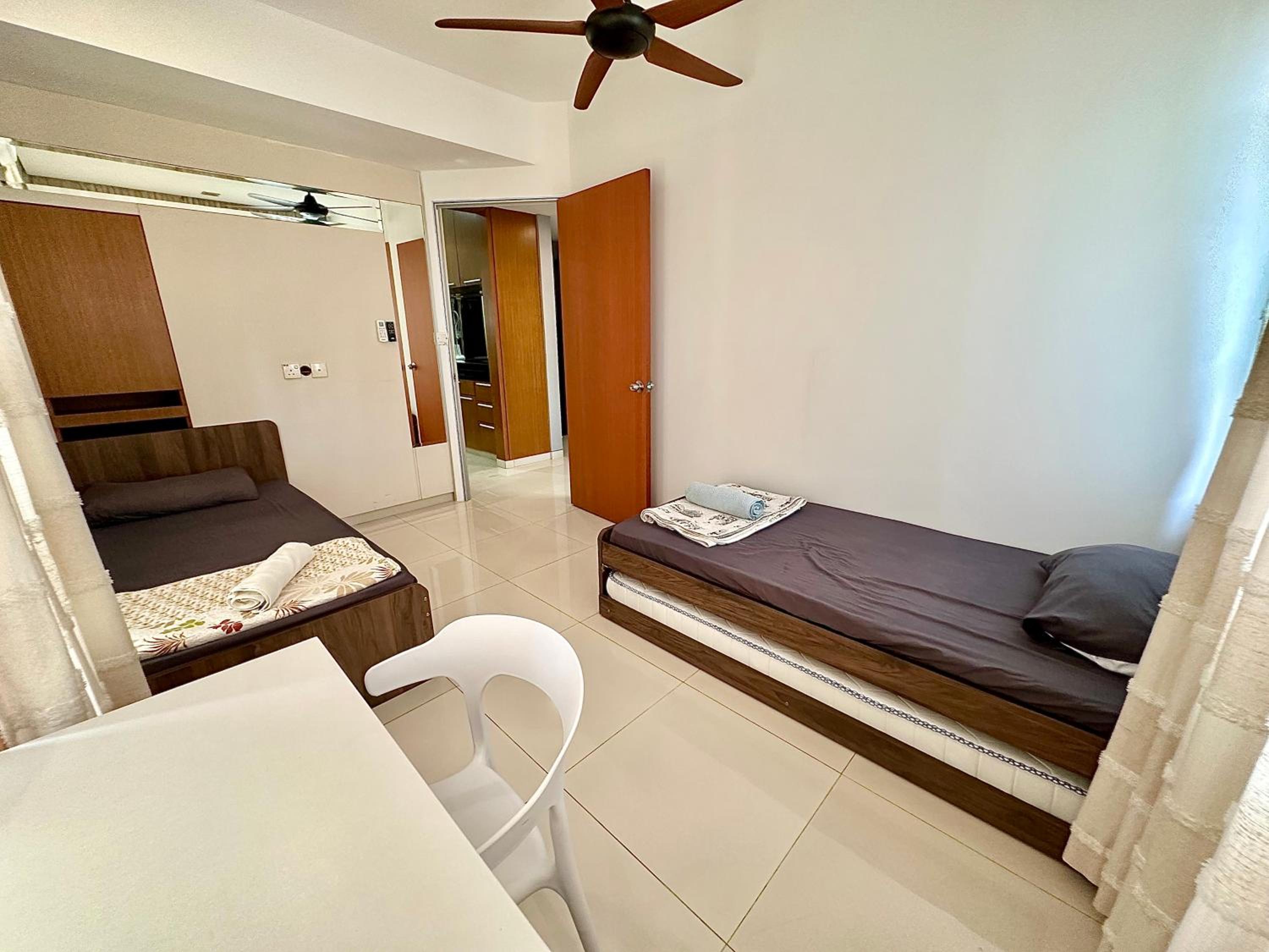 LF Tropical Pool Villa 1 l BBQ l Netflix l KTV l Private Pool l Mt Austin l 6&1R up to 20pax
