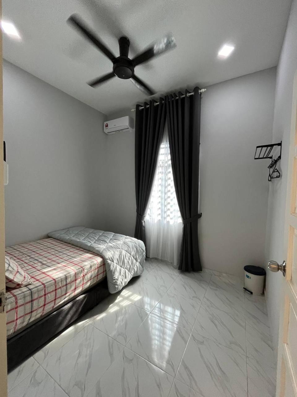 Z&Z Gong Badak Homestay photo 6