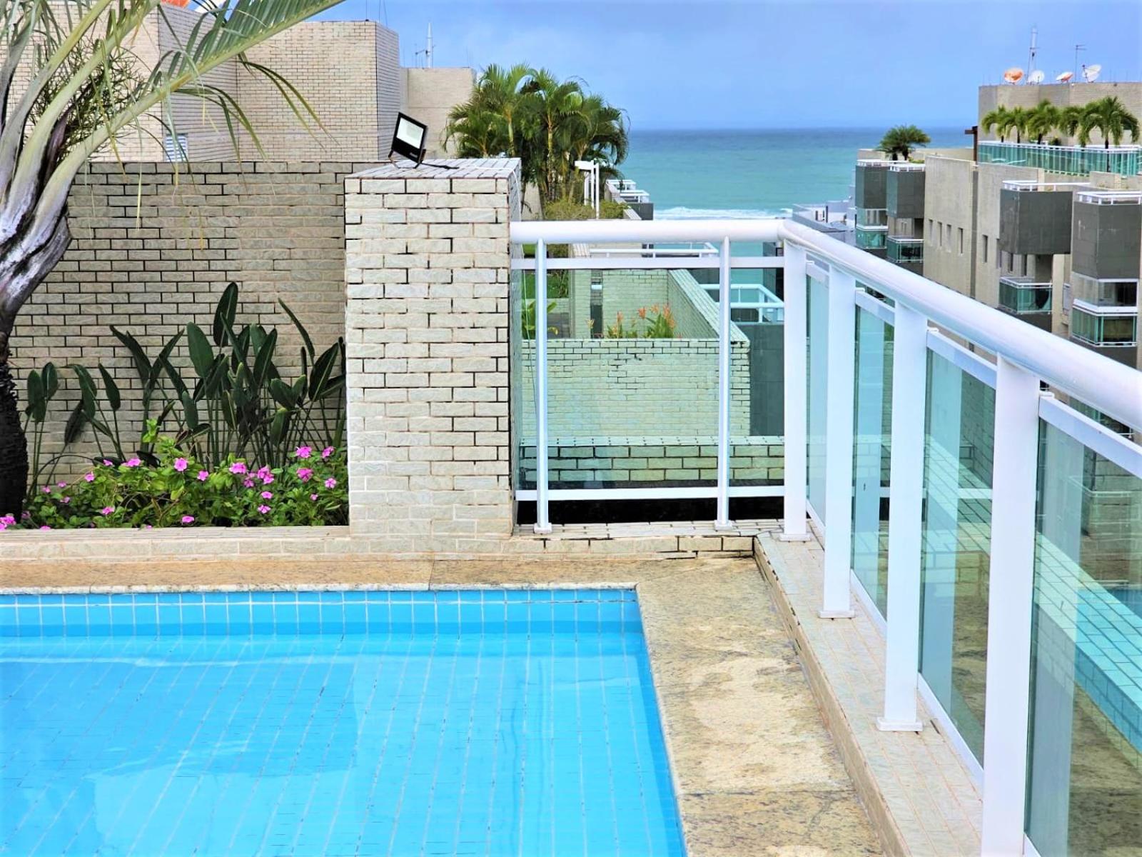Apto em Zona Nobre à Beira-mar com Piscina, Ar Condicionado, Garagem GRÁTIS