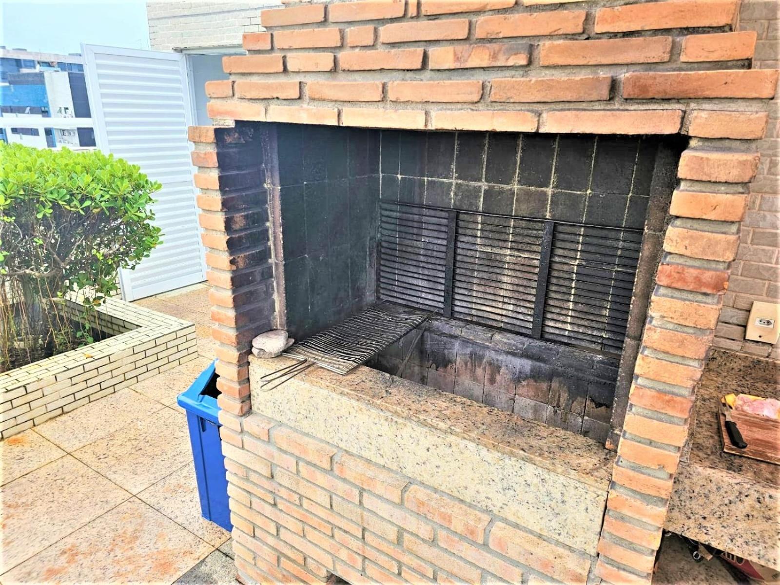 Apto em Zona Nobre à Beira-mar com Piscina, Ar Condicionado, Garagem GRÁTIS
