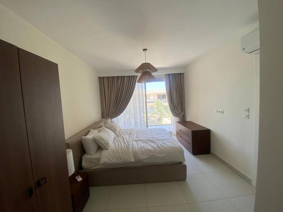 Sea view 3 Bedrooms plus maids room view 2