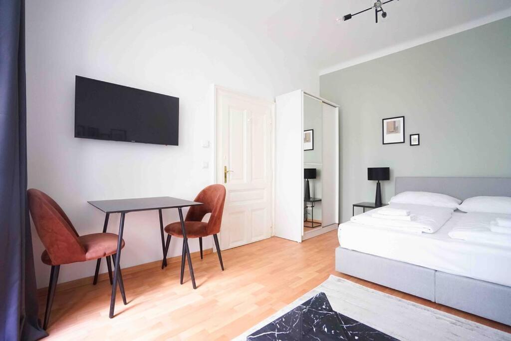 Boutique Suite near Museum District