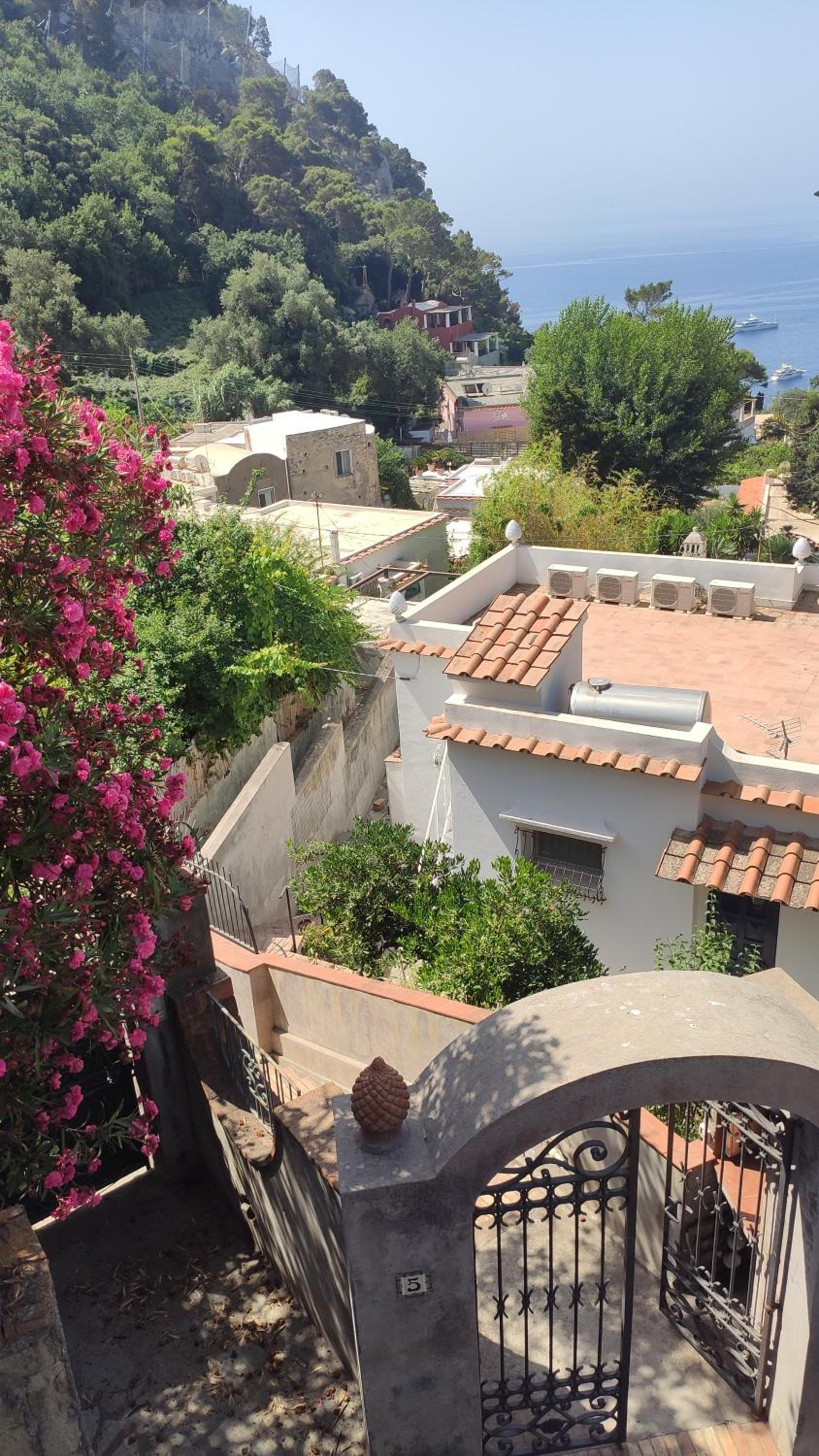 MiDé Capri House view 4