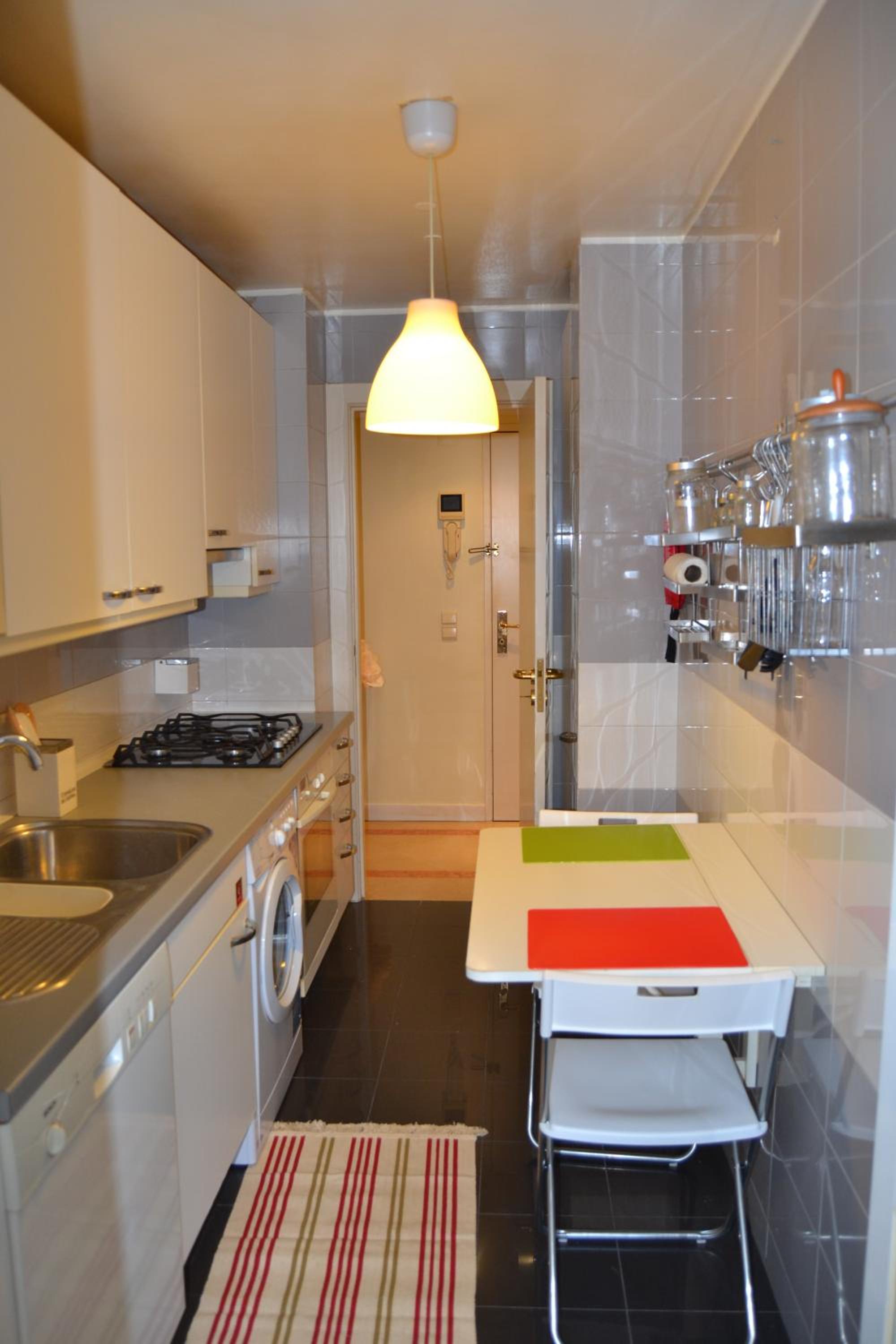 All in One City Flat - Pool, parking & nomad view 2