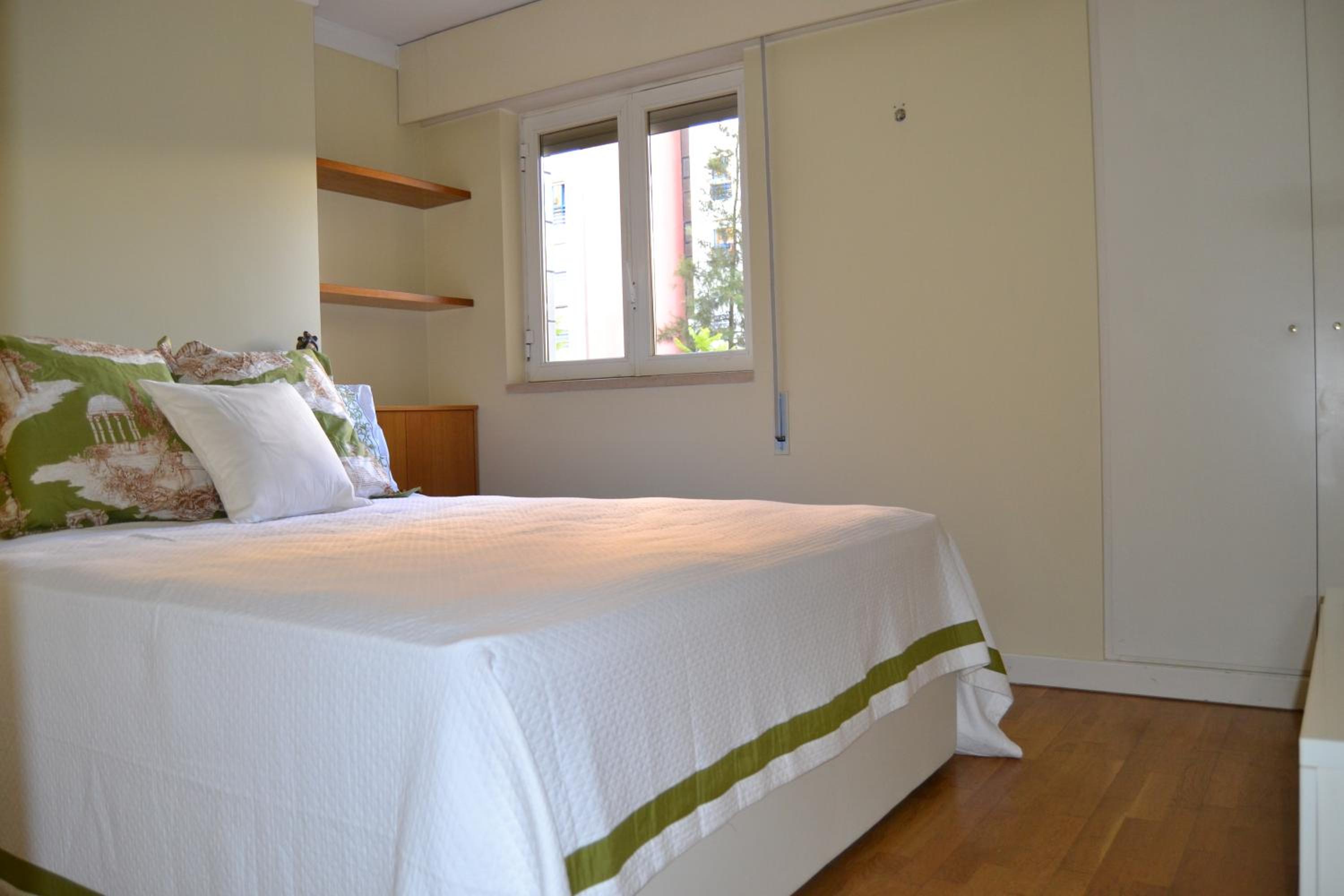 All in One City Flat - Pool, parking & nomad view 5