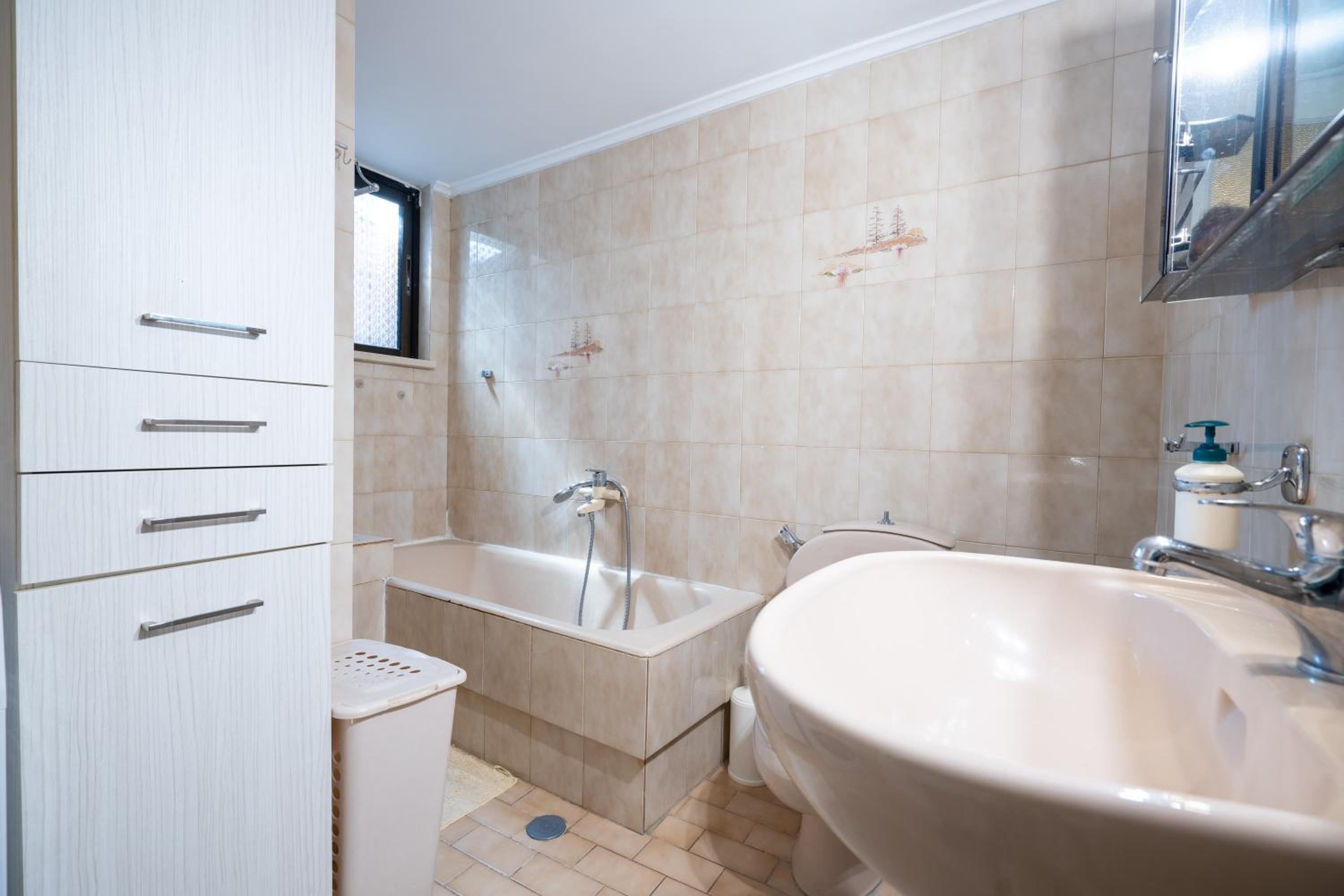 Cozy Ag Dimitrios 2 bdrm apart