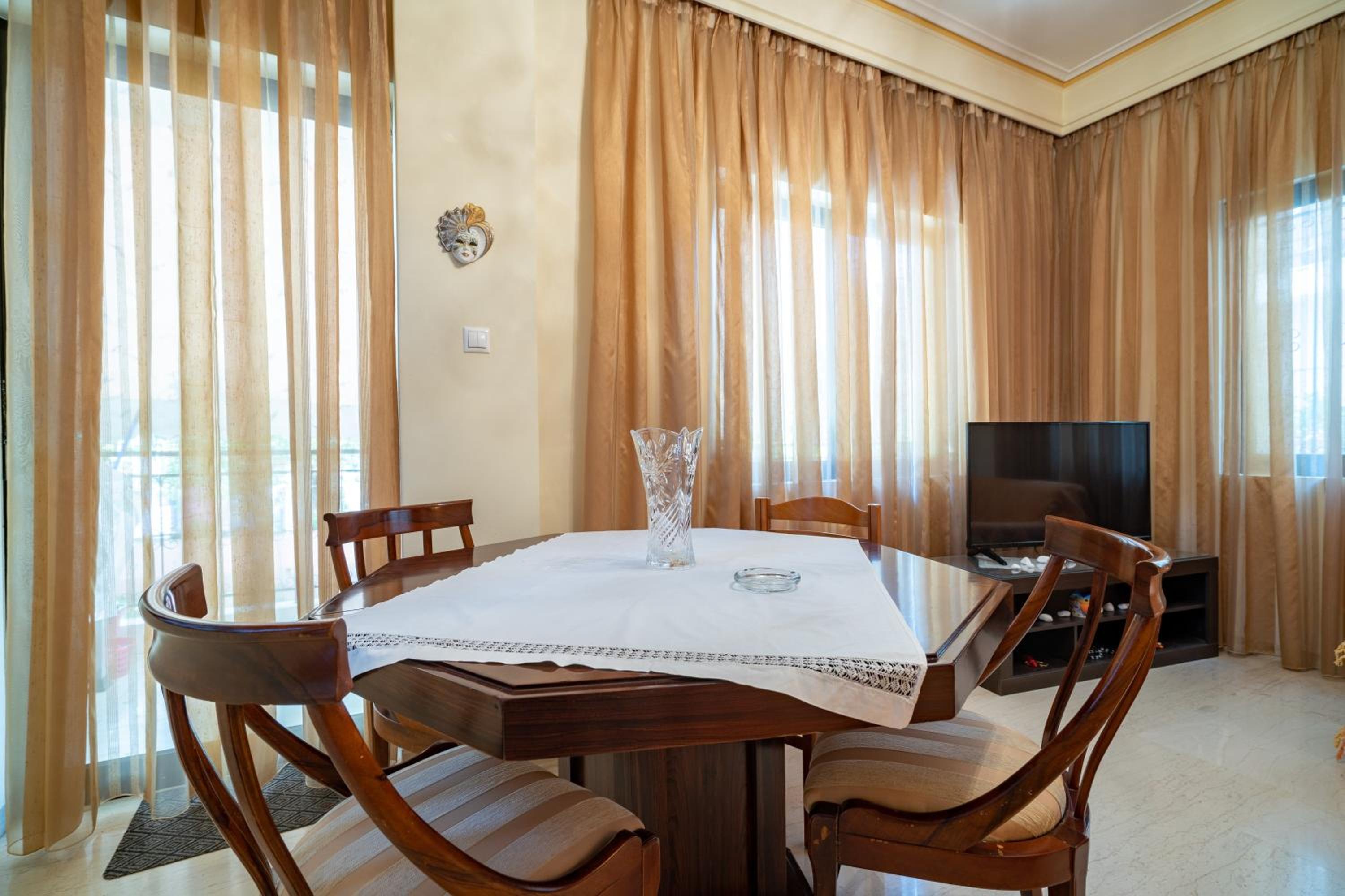 Cozy Ag Dimitrios 2 bdrm apart