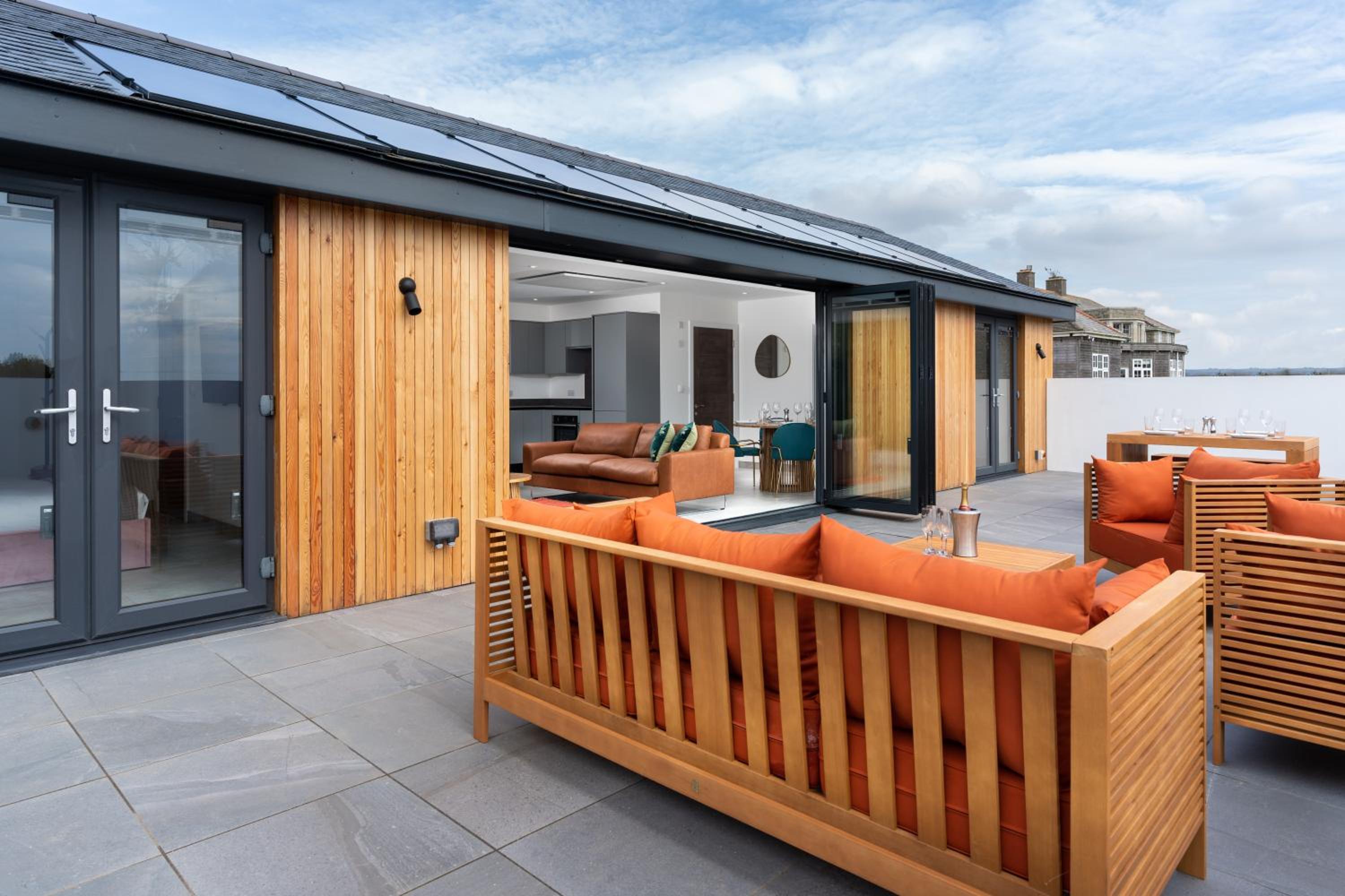 Brand new, Gwithian lodge, eco home