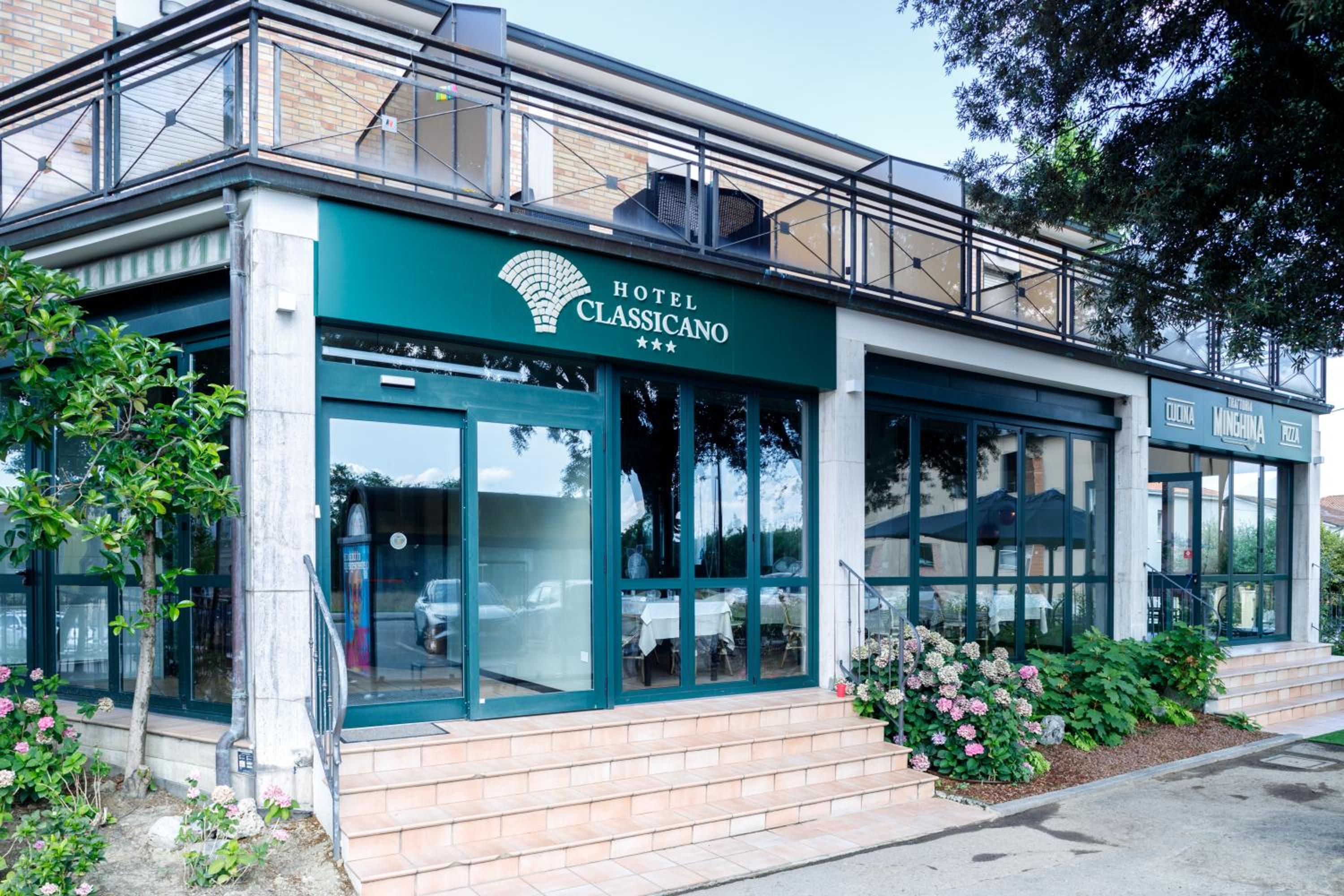 Hotel Classicano - Image 1