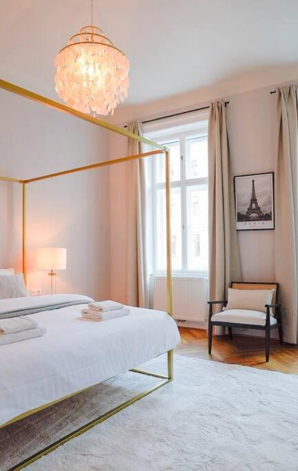 Boutique Suite near Museum District