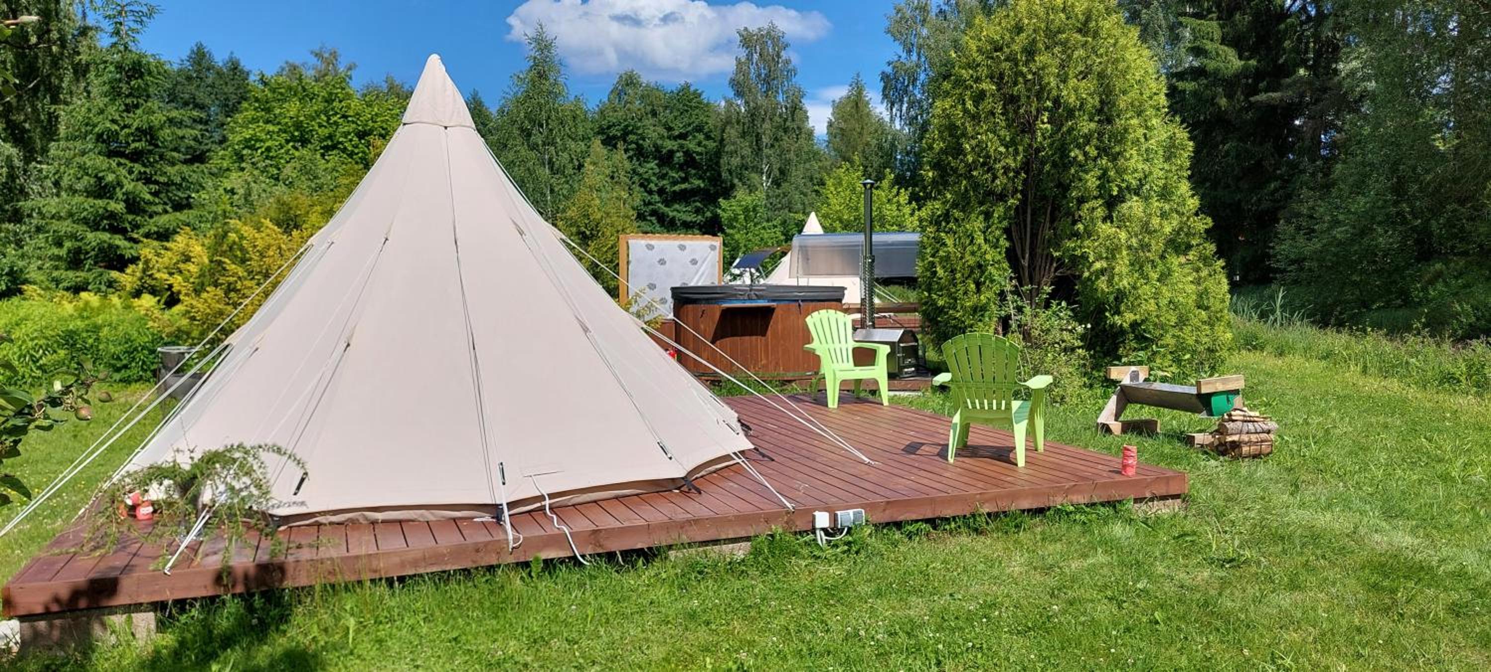 Camping Fluffy Horns - Kempings Pūkainie Ragi