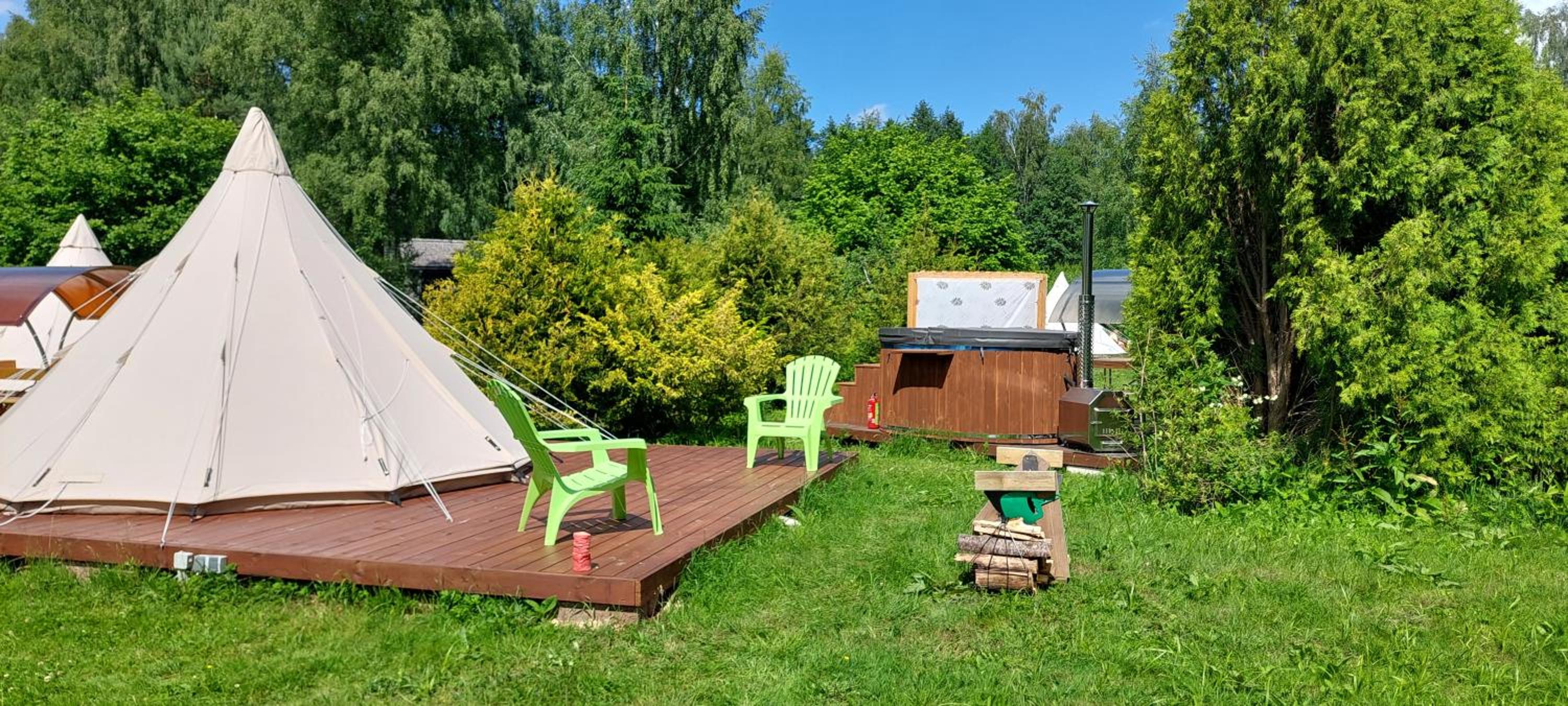 Camping Fluffy Horns - Kempings Pūkainie Ragi