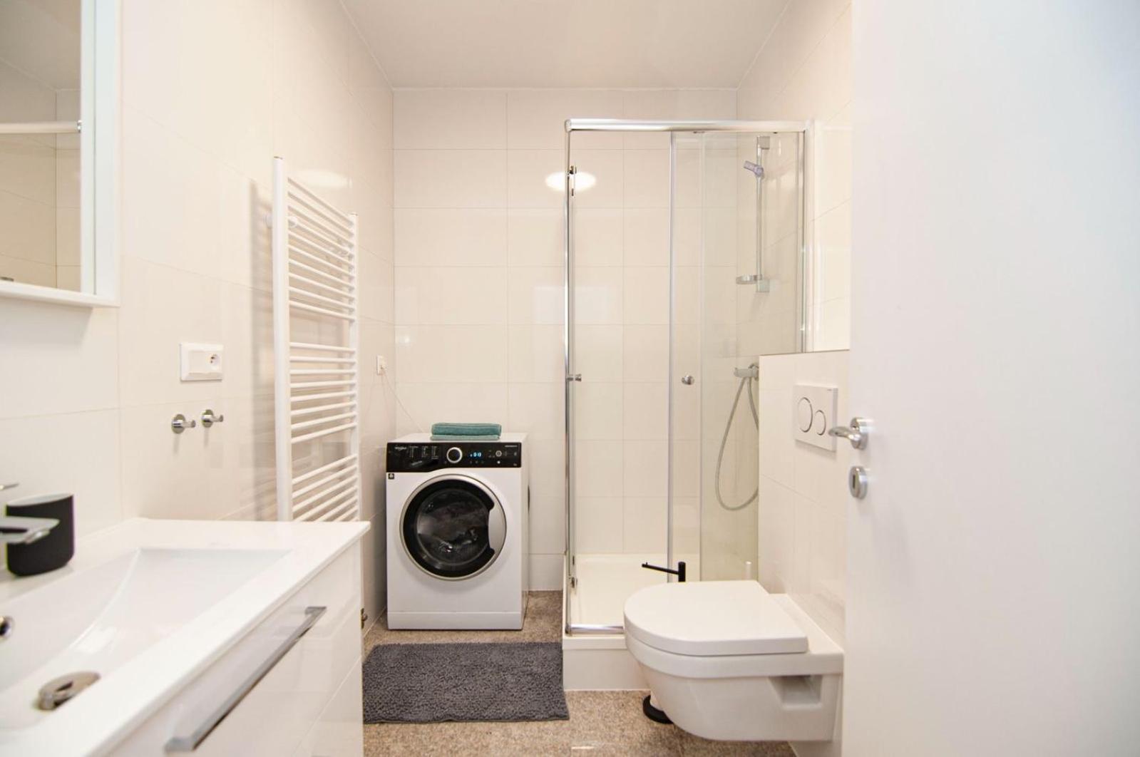 Beautiful apartment in the city center view 2