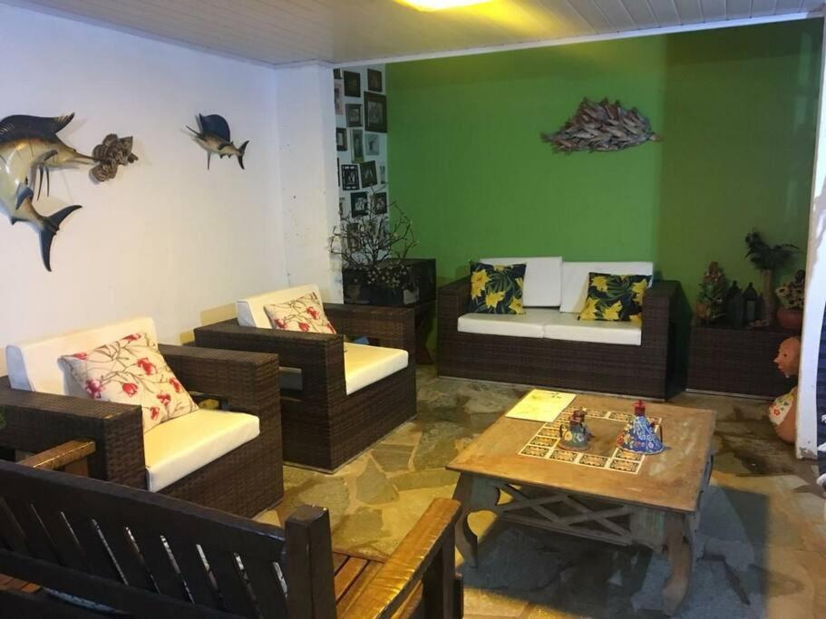 CASA PORTUGUESA - seu cantinho colonial em Piri