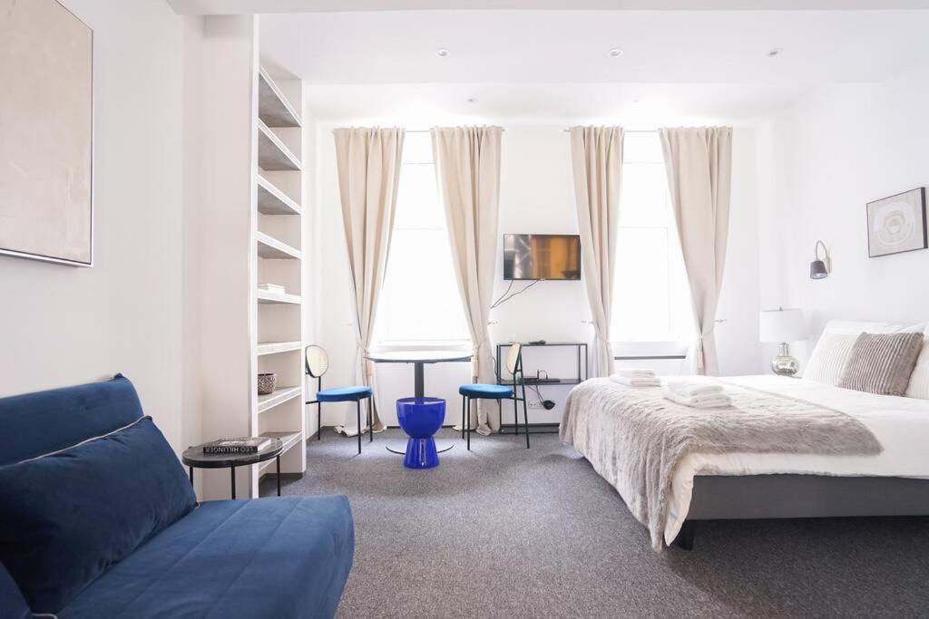 Next to Danube Canal, 5 min to city center with Metro