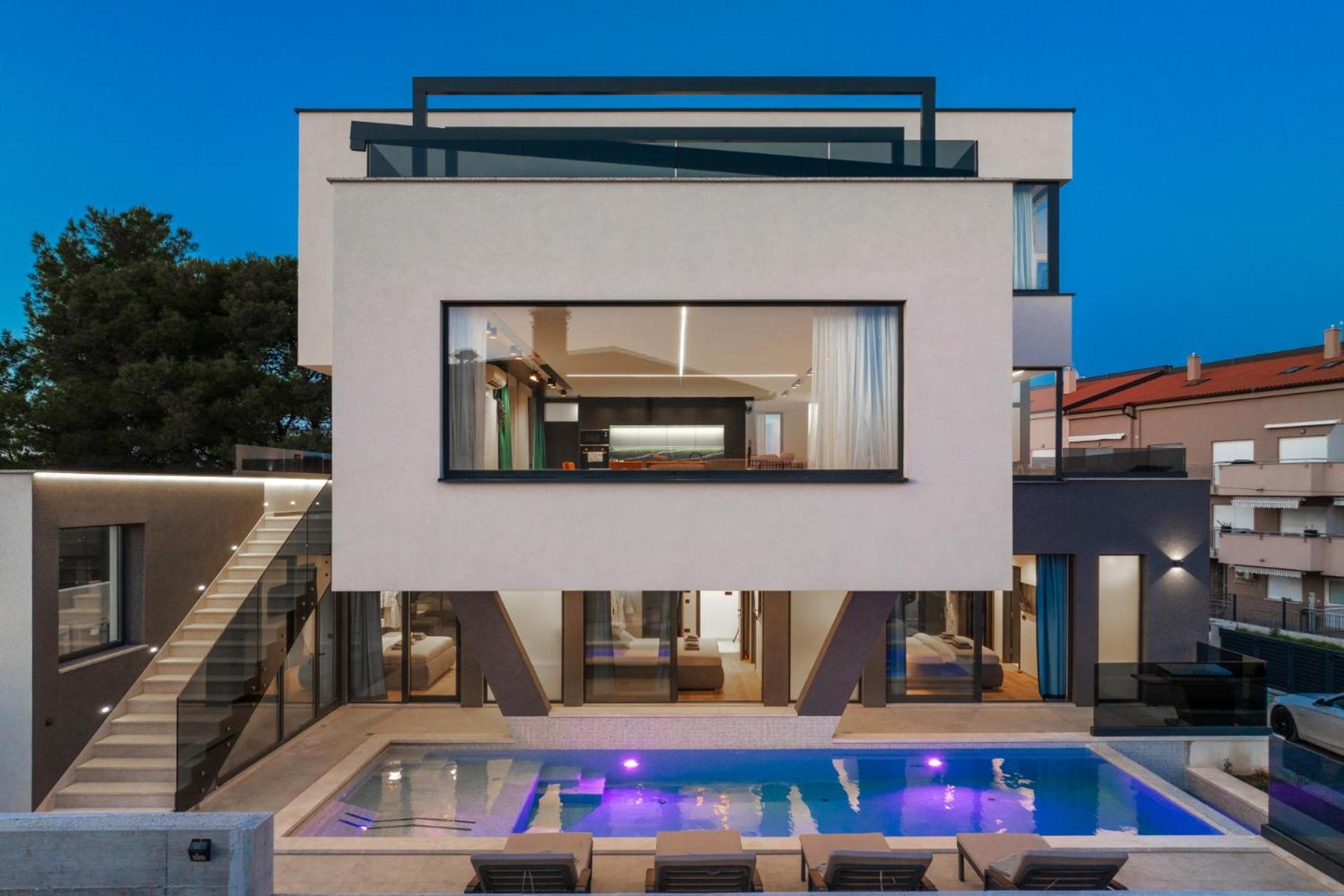 Luxus Villa Nerra in Medulin mit Meerblick - by Istrabook view 2