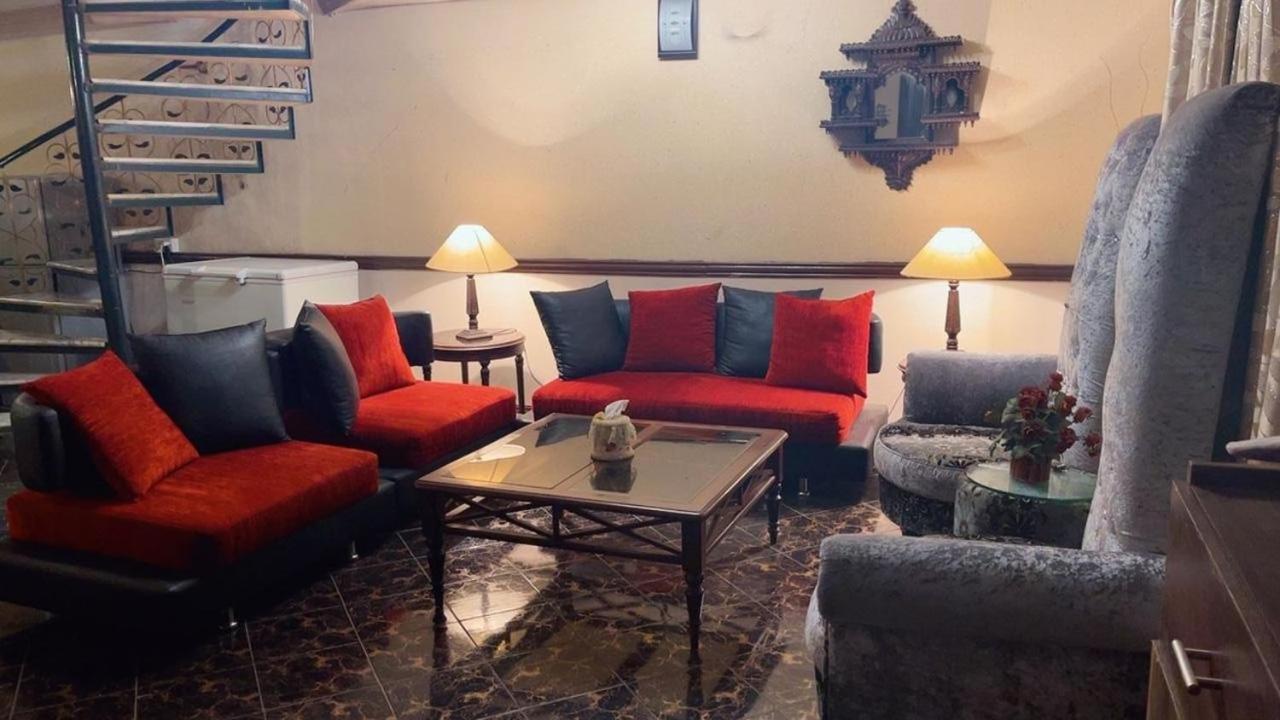 murree appartment for rent view 3