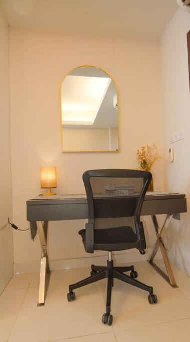 KL Dorsett Damas Grandeur Suite-F-Parking, Self C-In