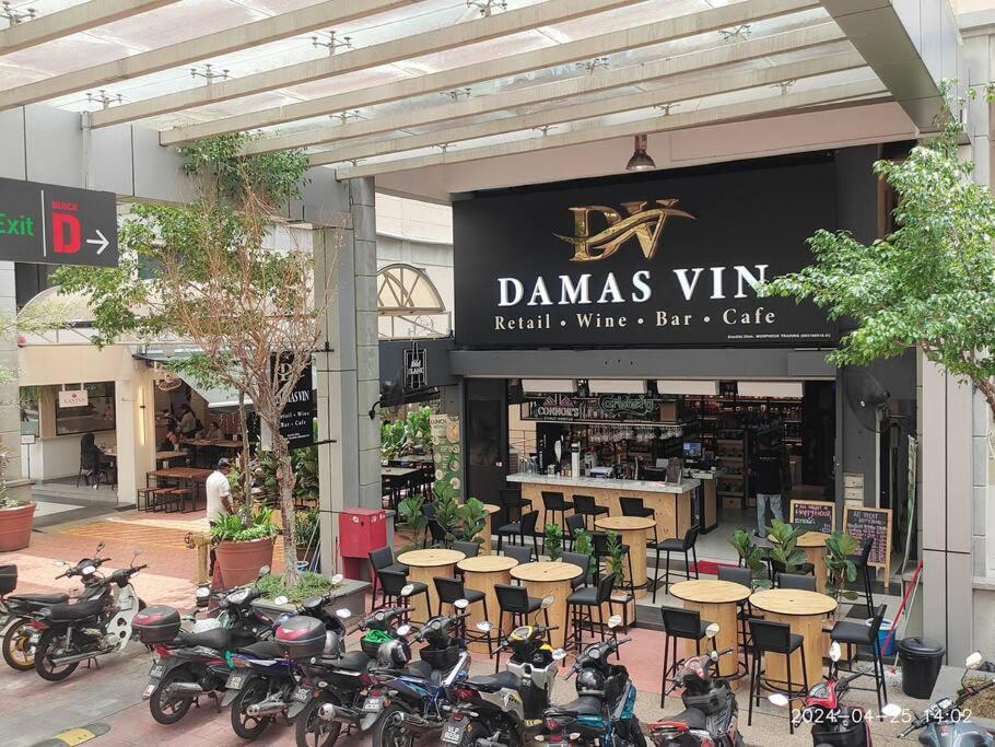 KL Dorsett Damas Grandeur Suite-F-Parking, Self C-In