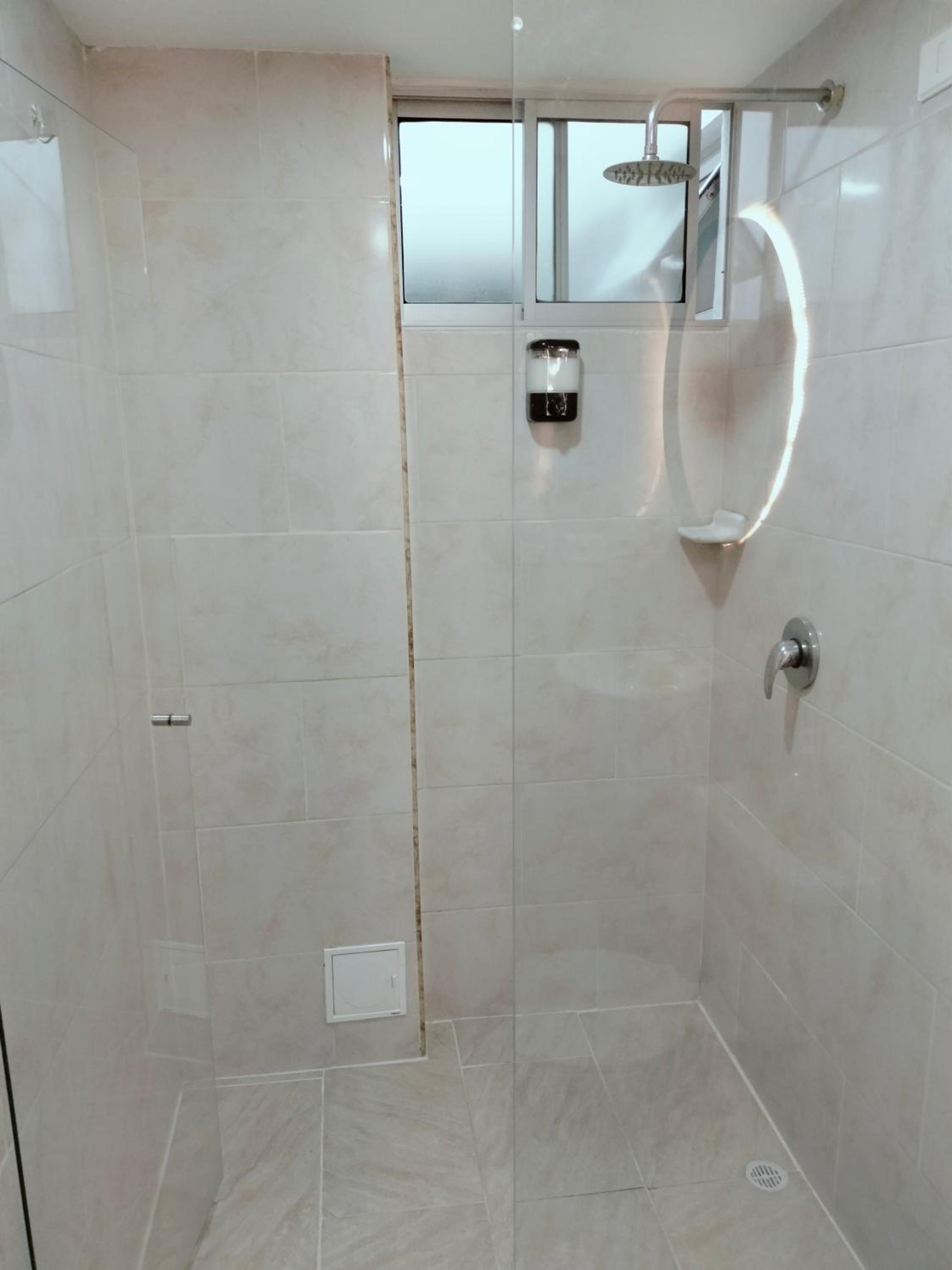 Moderno, 3hab, elegante, la mejor ubicación 402