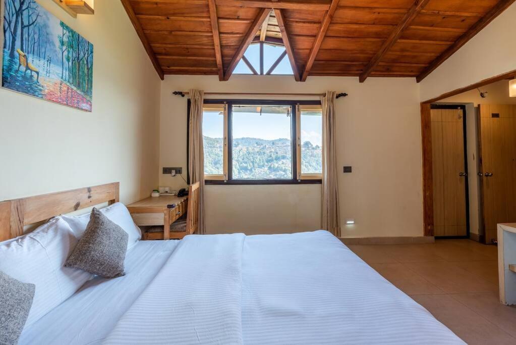 Pet-Friendly 2BR cottage w mountain view C4 view 2