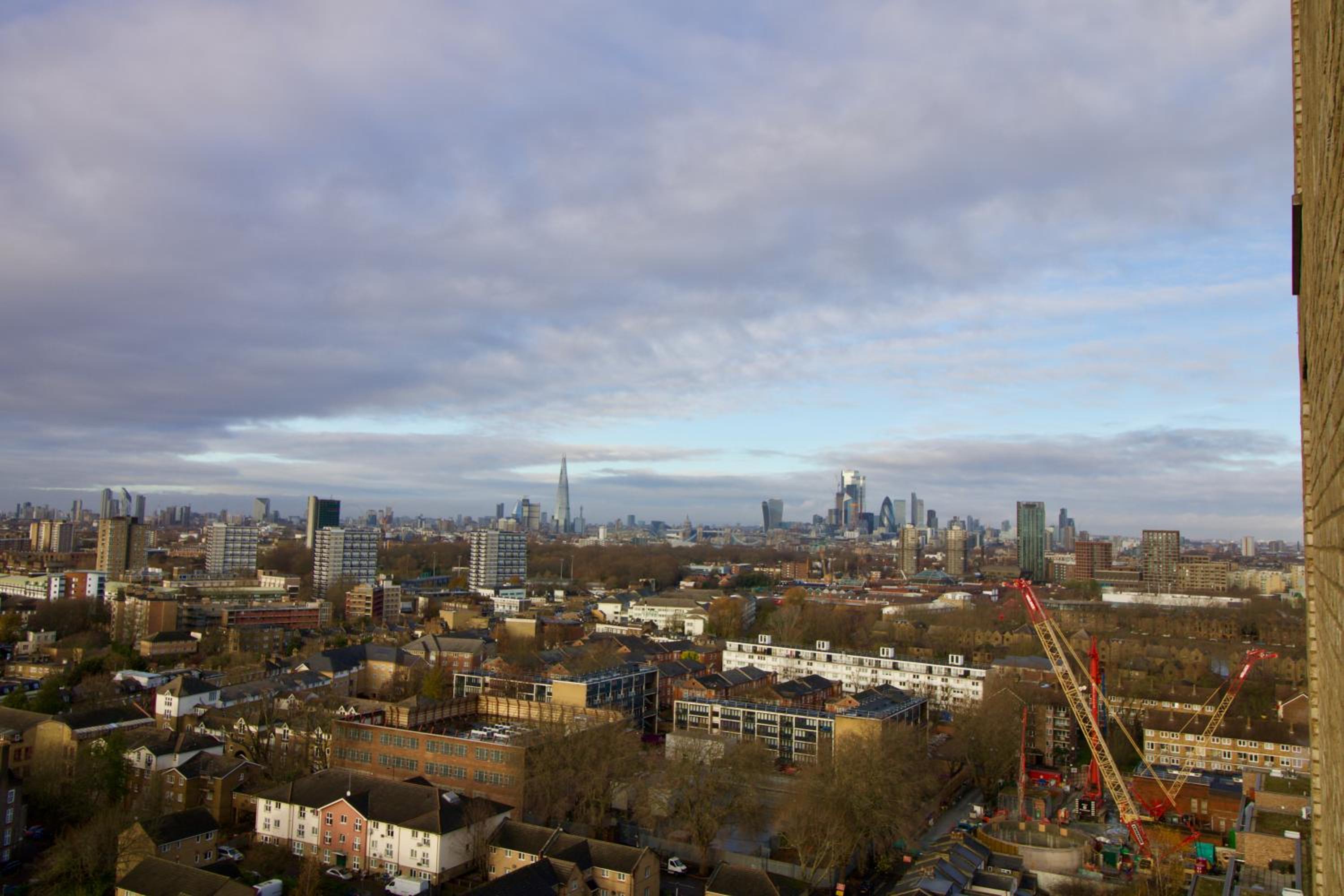 Luxury Surrey Quays Apartment