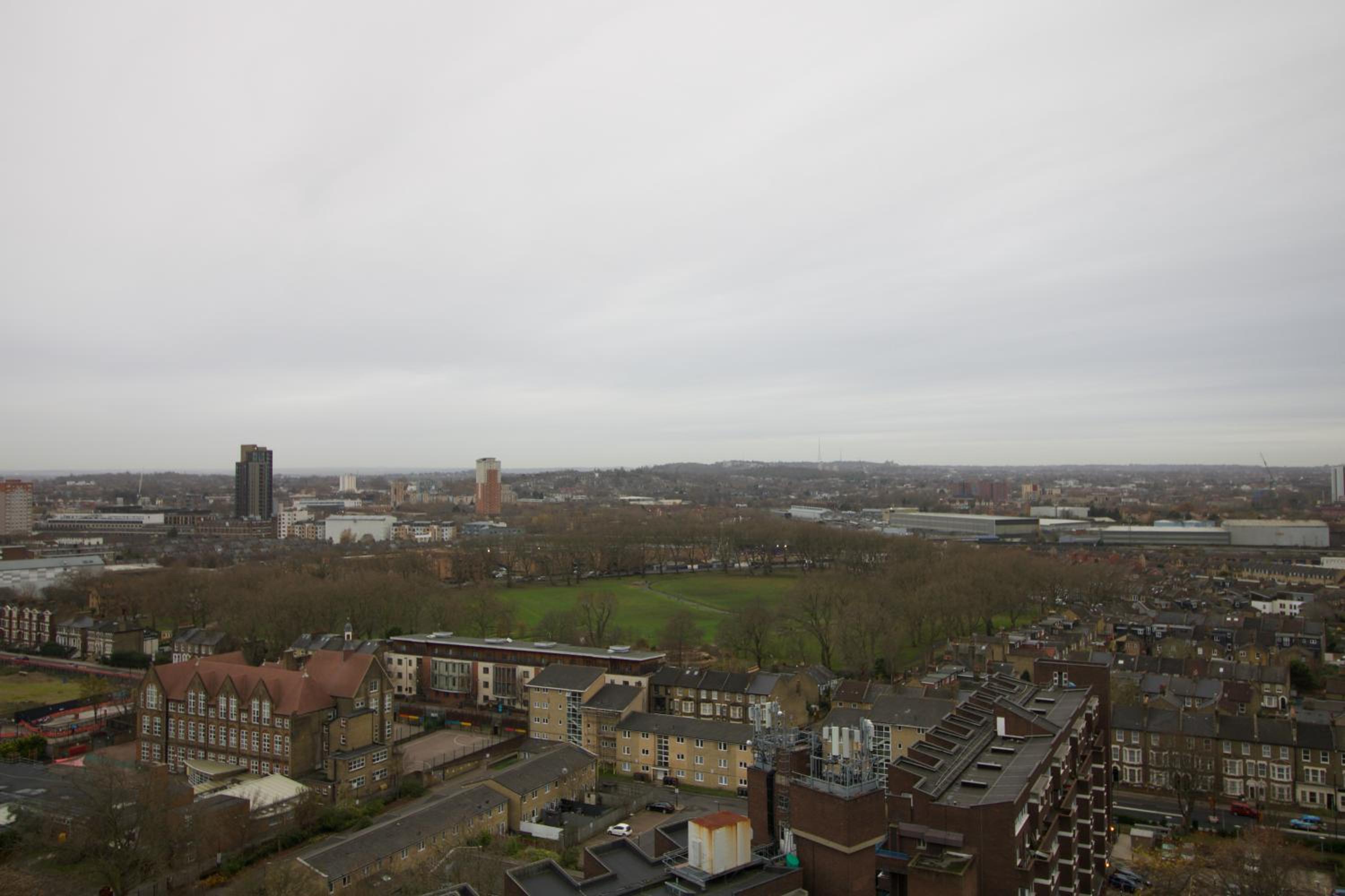 Luxury Surrey Quays Apartment