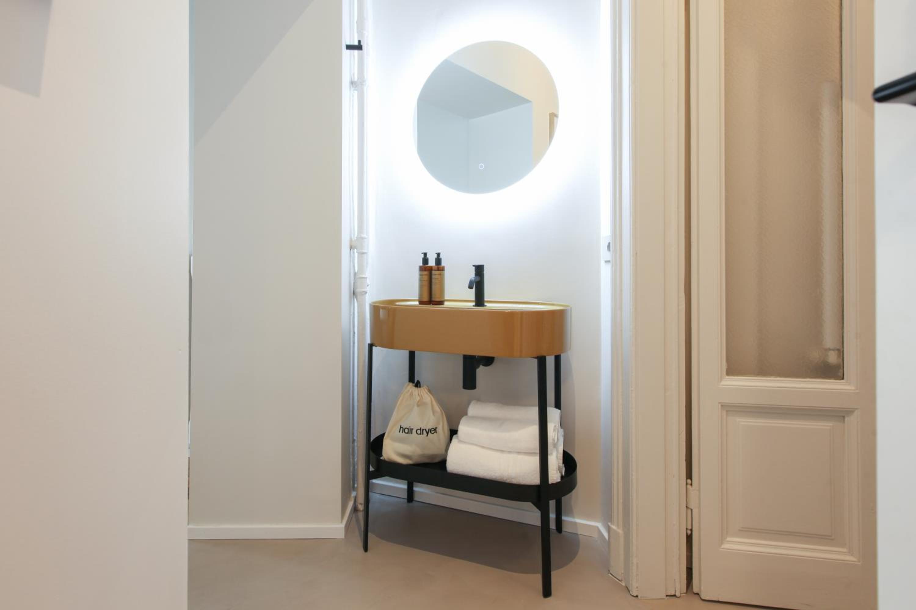 Cà Bèla - Certosa SUITES