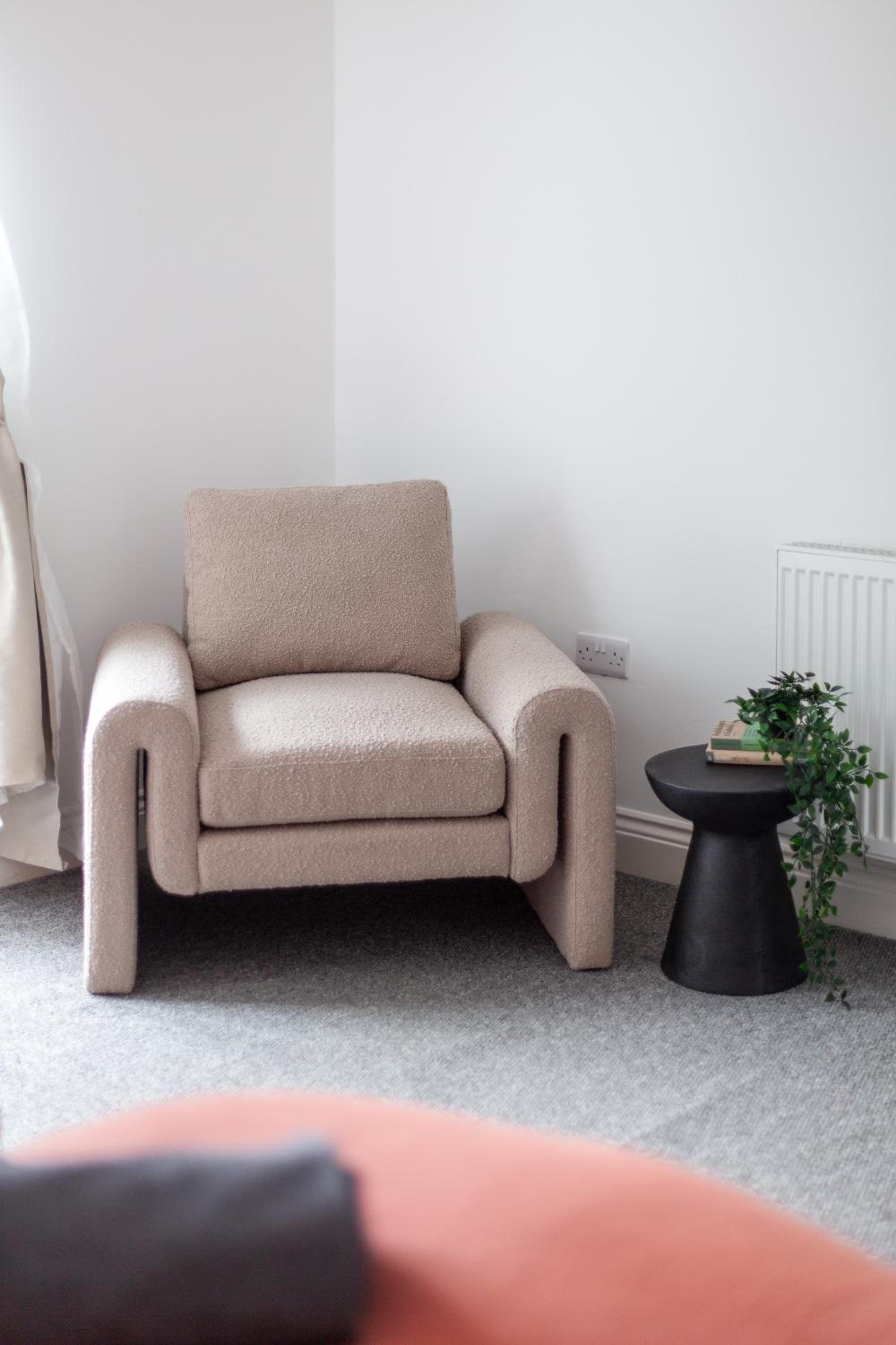Arte Stays Serviced Houses Stratford - 3 Bedrooms 2 Bathrooms Houses London, Stratford, Maryland, Free Parking, Garden, Weekly or Monthly Stays - up to 8 g