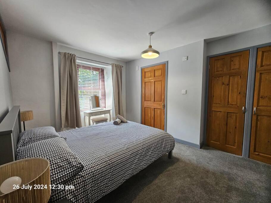 Spacious Farmhouse between St Agnes & Porthowan view 4