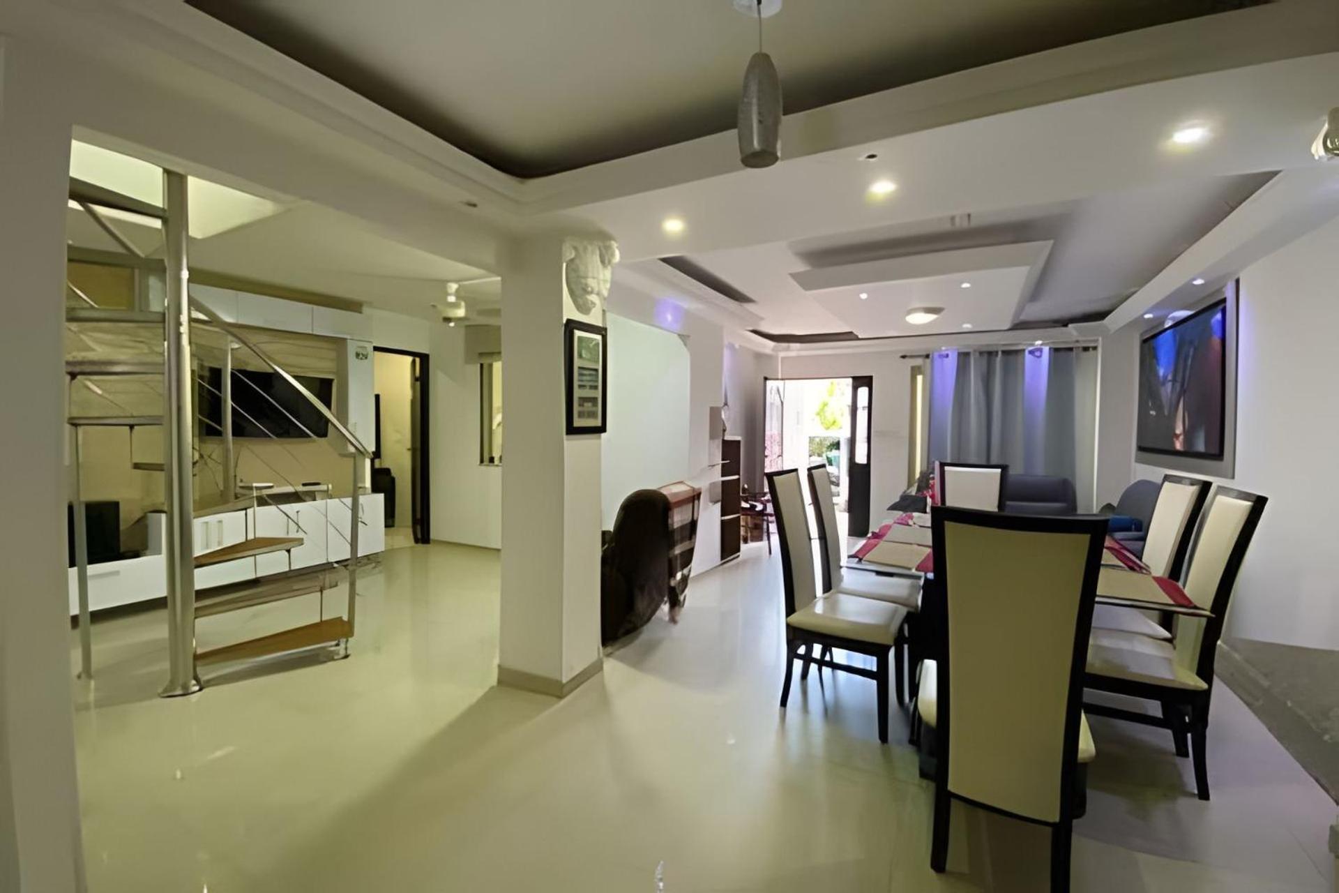 Casa 4 habitaciones a 5 min puerta de oro by Accommodo360
