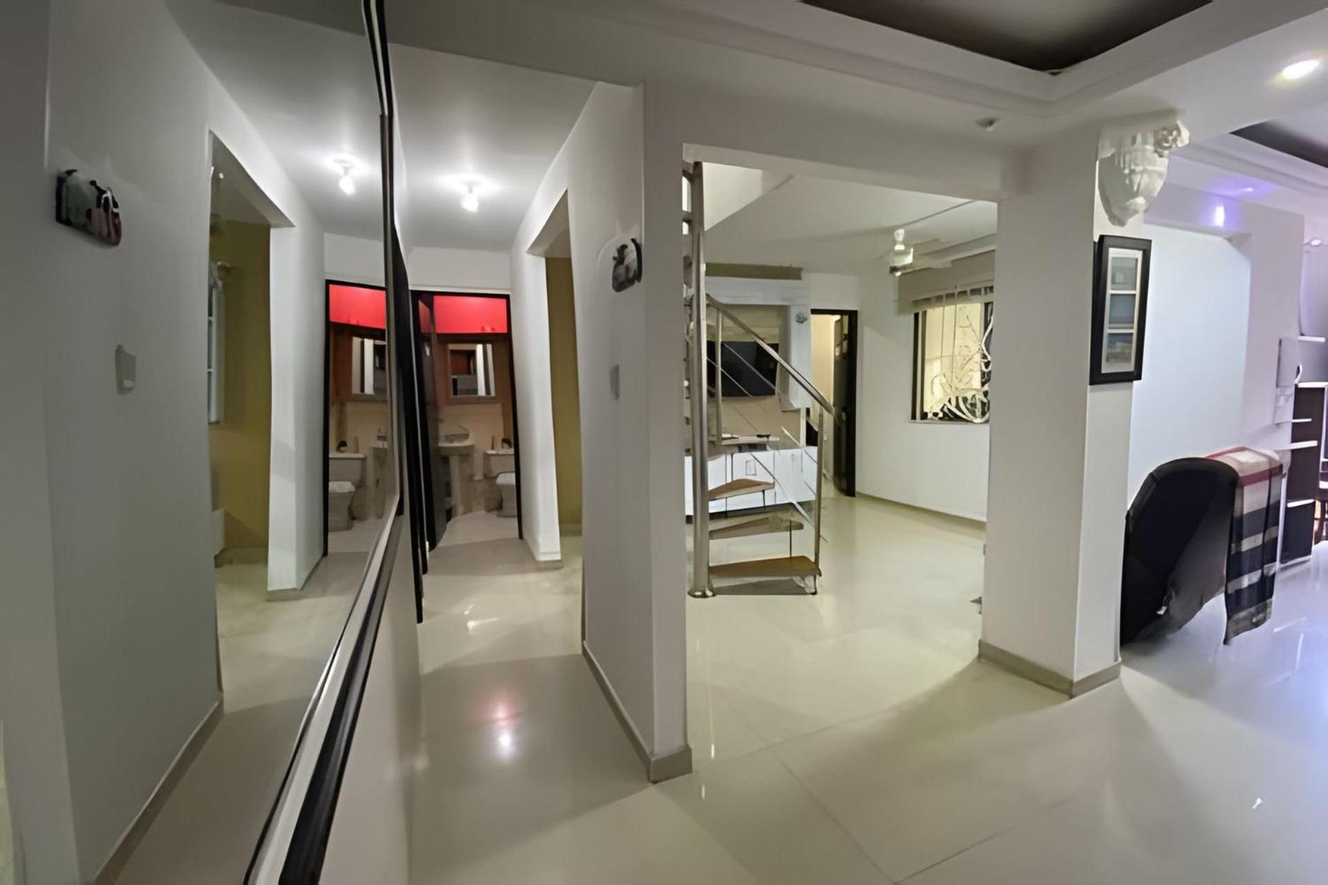 Casa 4 habitaciones a 5 min puerta de oro by Accommodo360