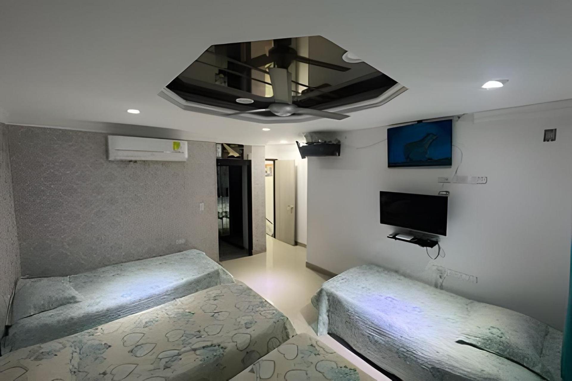 Casa 4 habitaciones a 5 min puerta de oro by Accommodo360