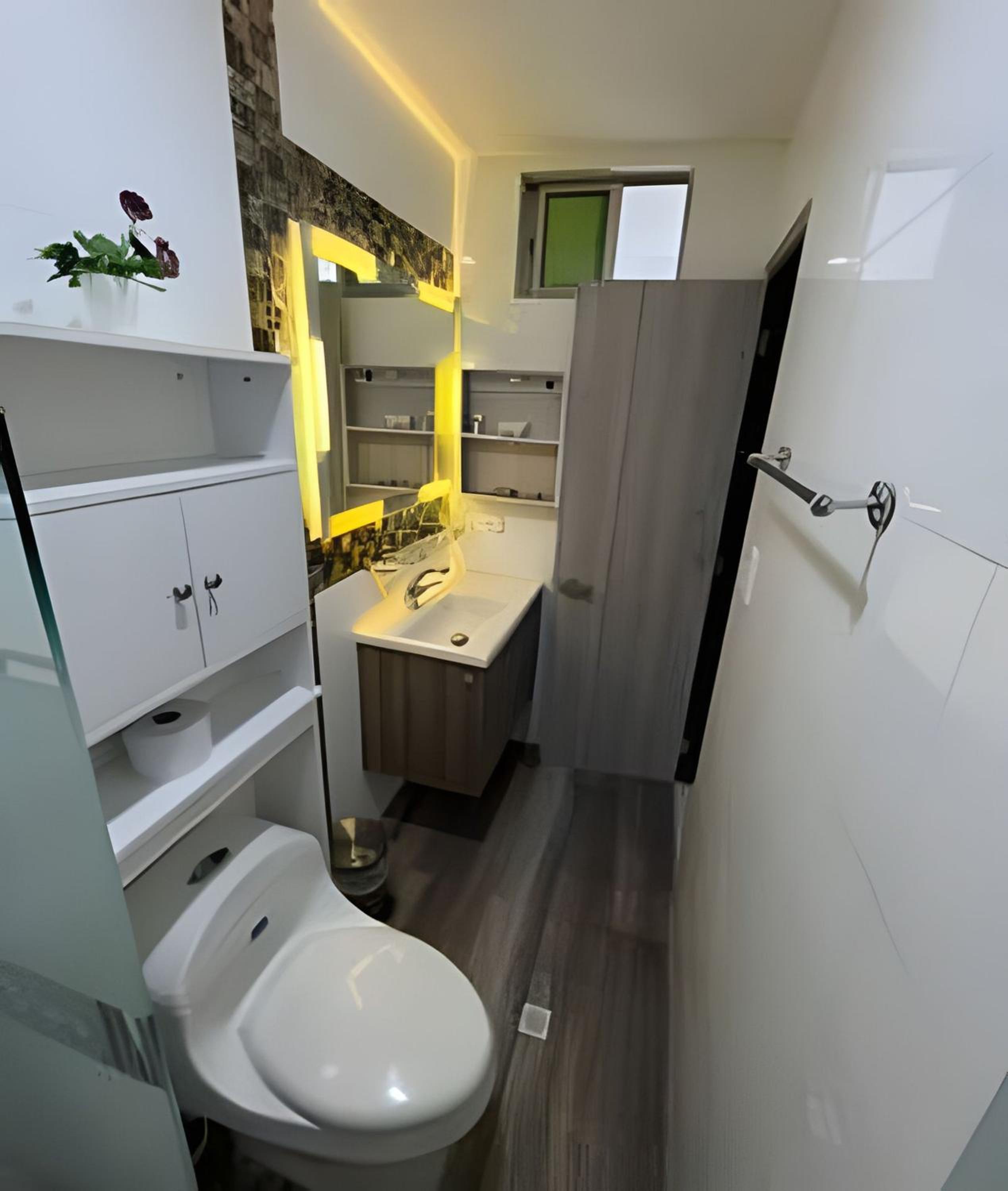 Casa 4 habitaciones a 5 min puerta de oro by Accommodo360