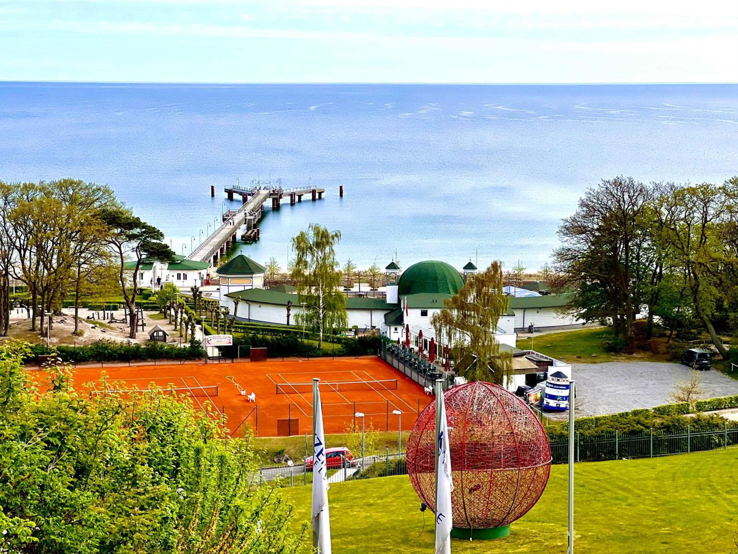 Ostseebad Göhren 8-Personen-Ferienhaus mit beh WPool