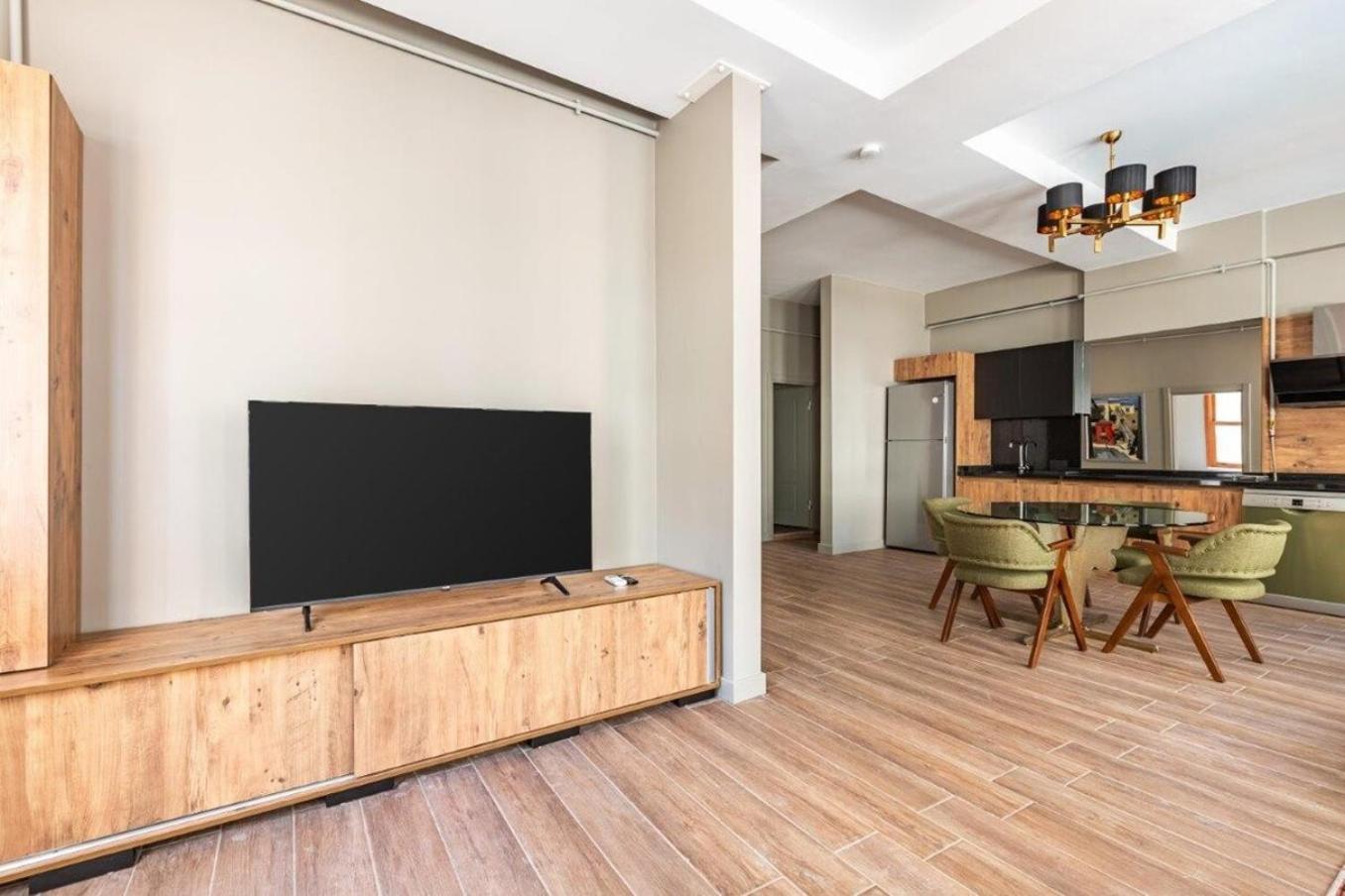 Stunning Bright Central Modern 1BD Balat Gem! #328