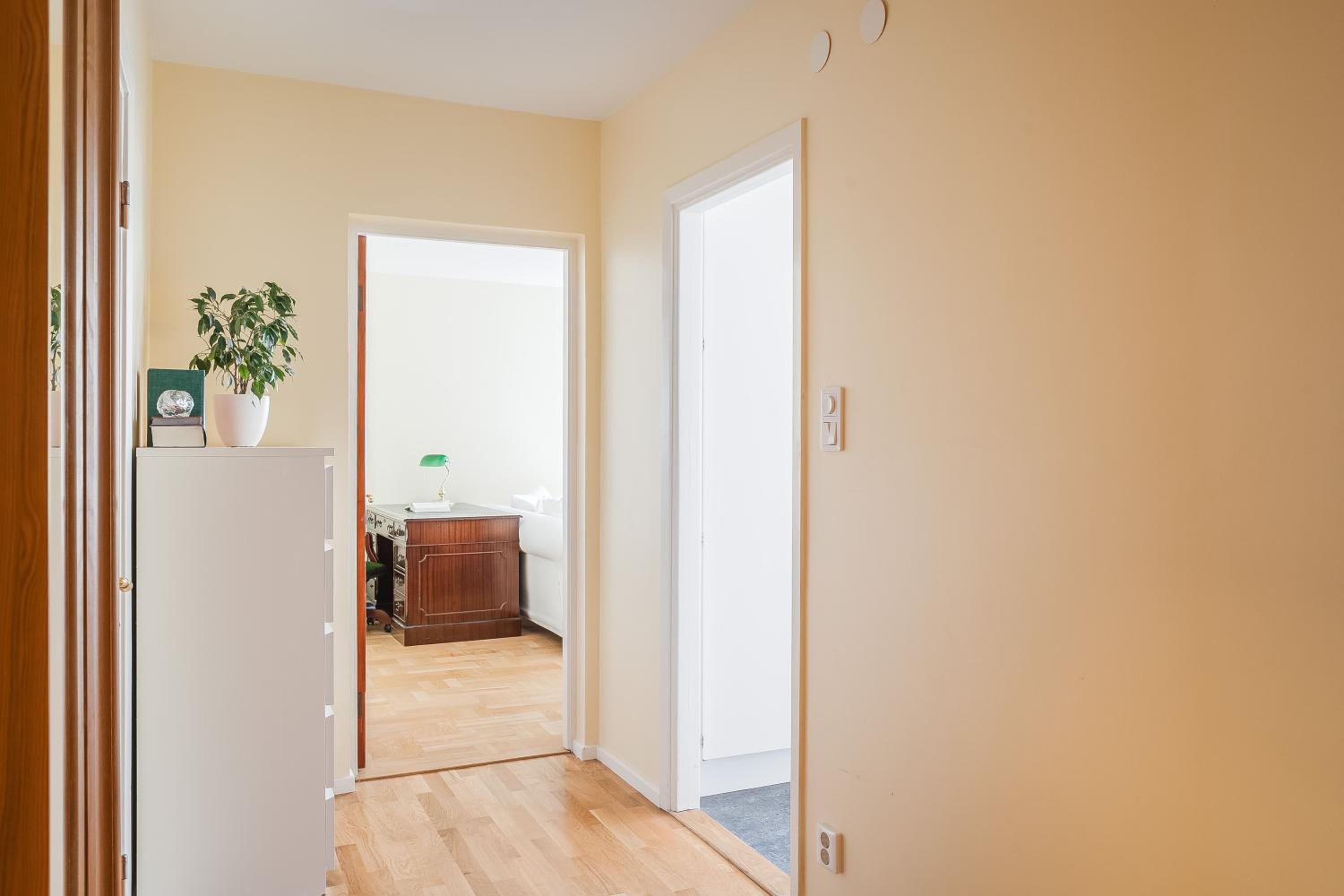 Prime Location City Apartment