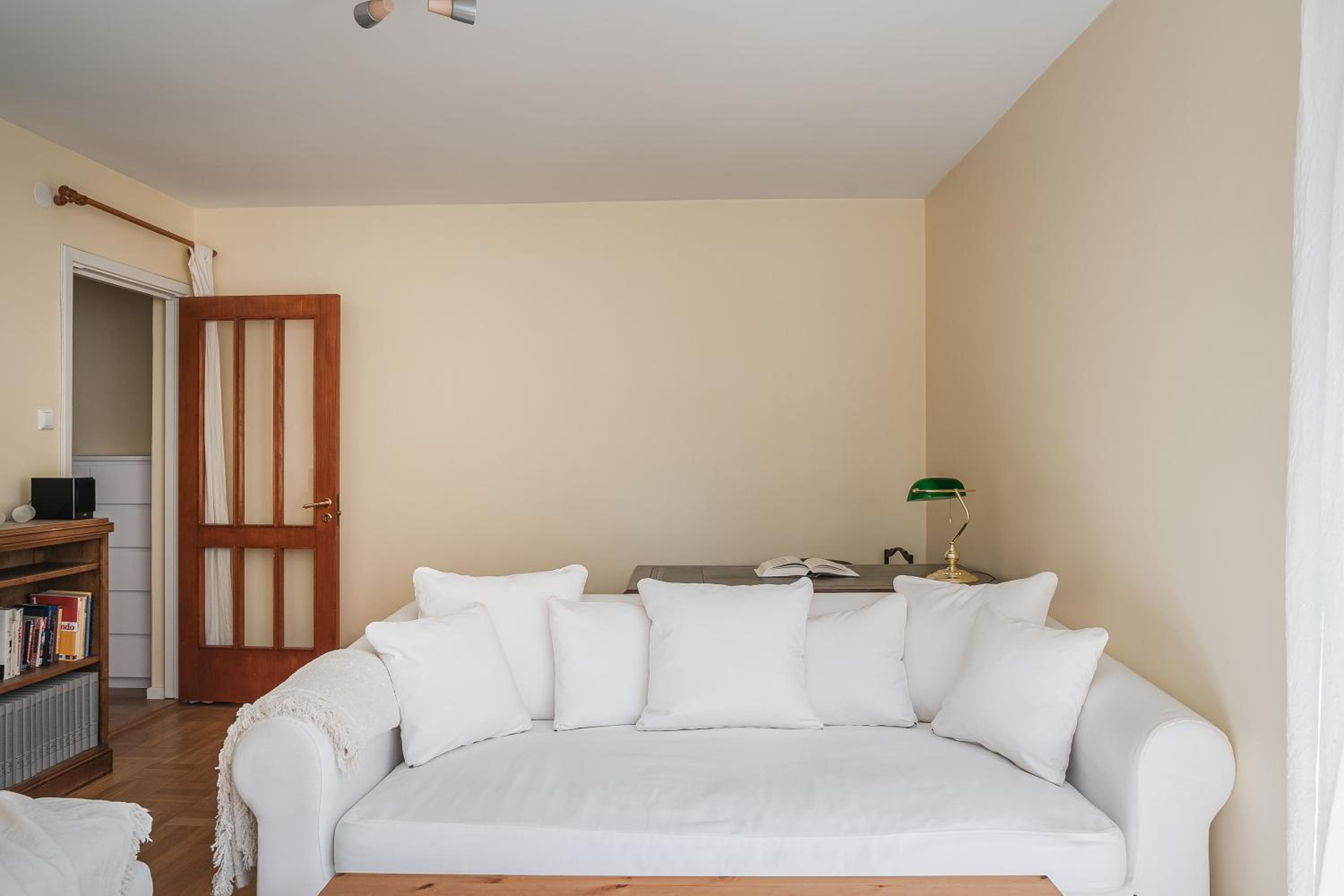 Prime Location City Apartment