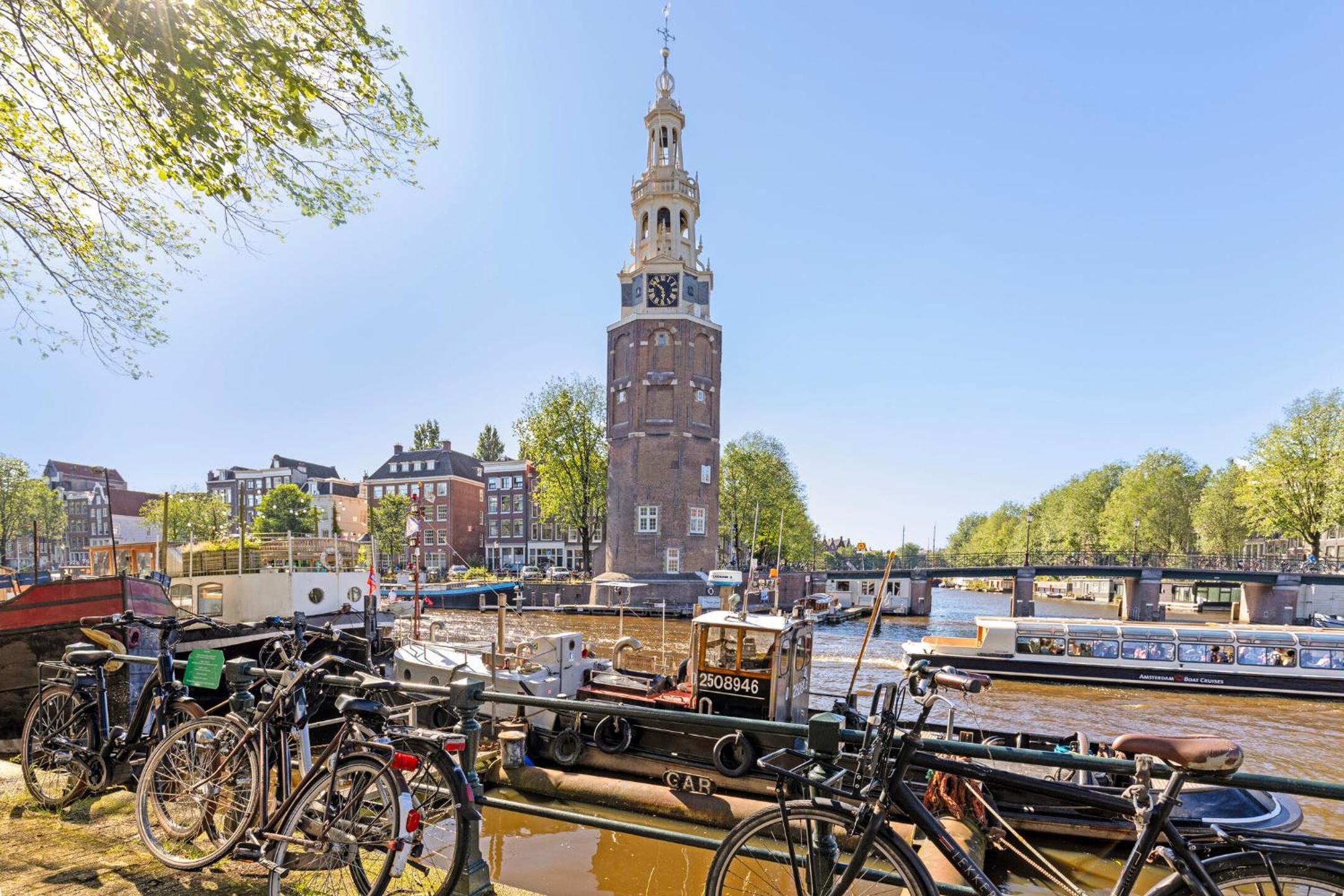 Central Art Apartment - Nieuwmarkt area