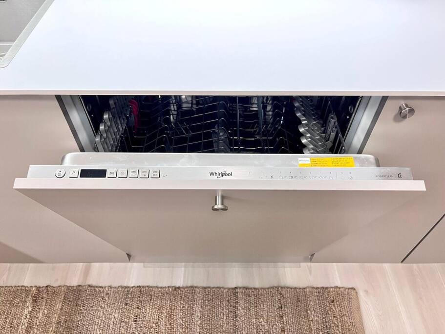 Cosy flat with good transport connections and Free parking